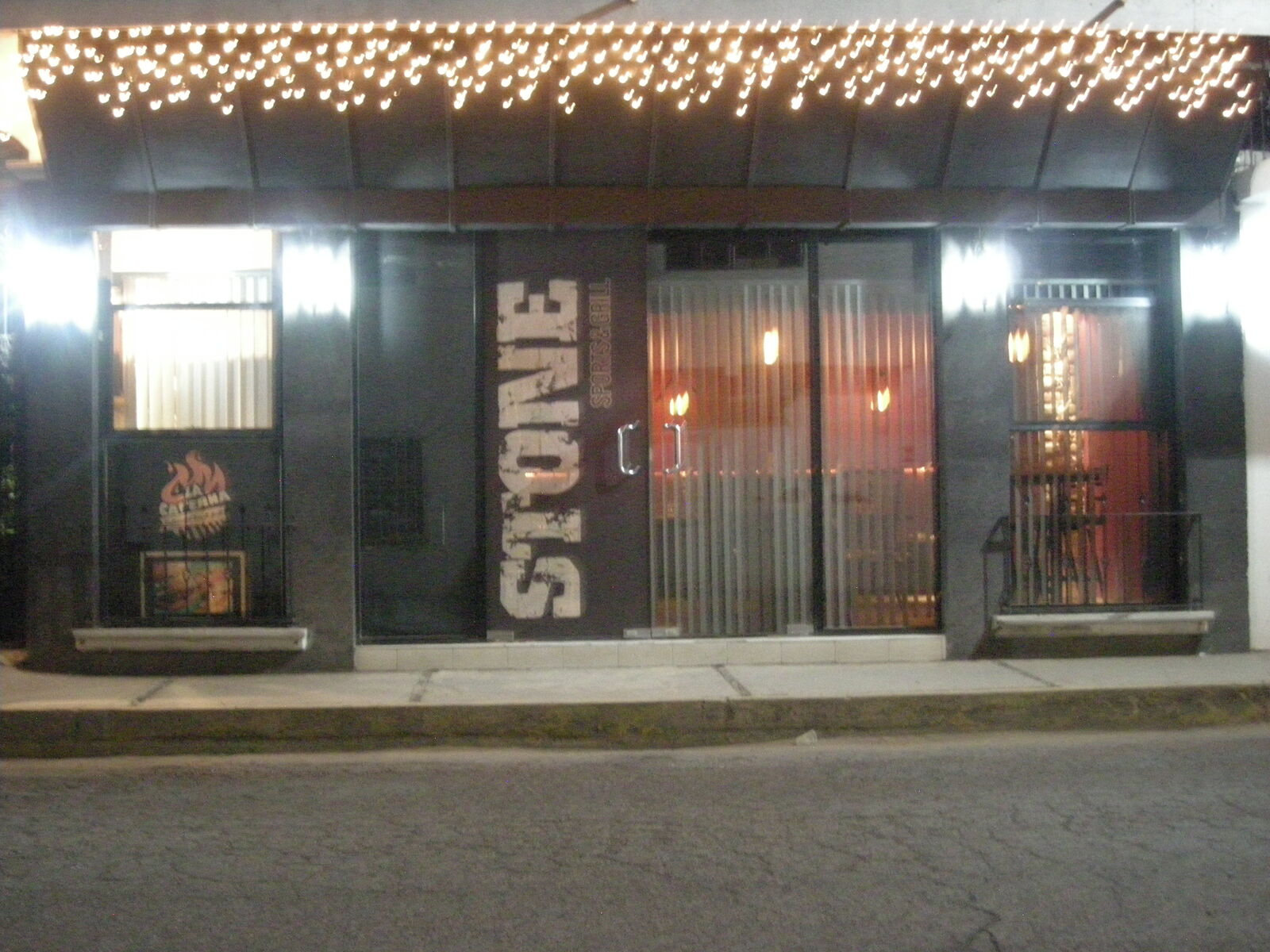 Stone Bar & Grill image 1