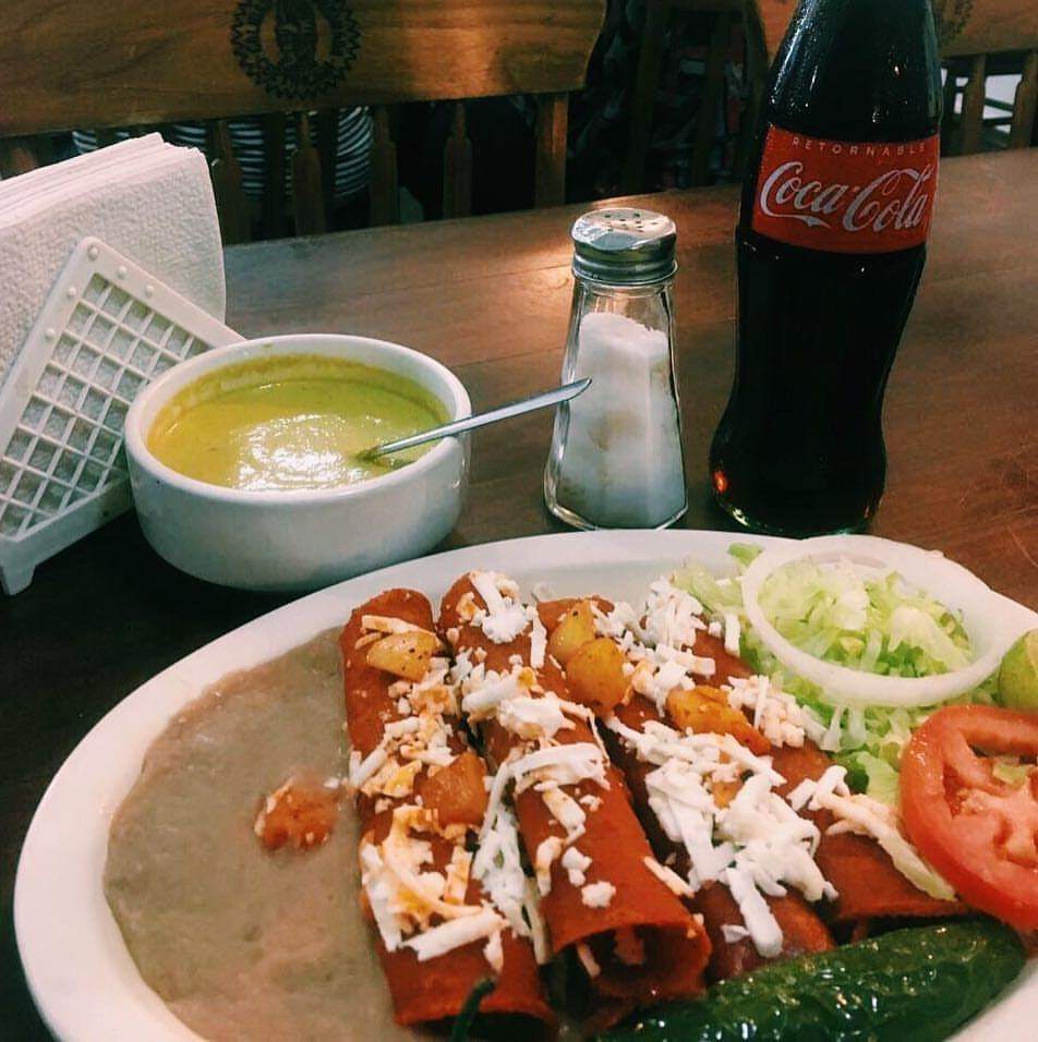 Comedor Almendra image 2