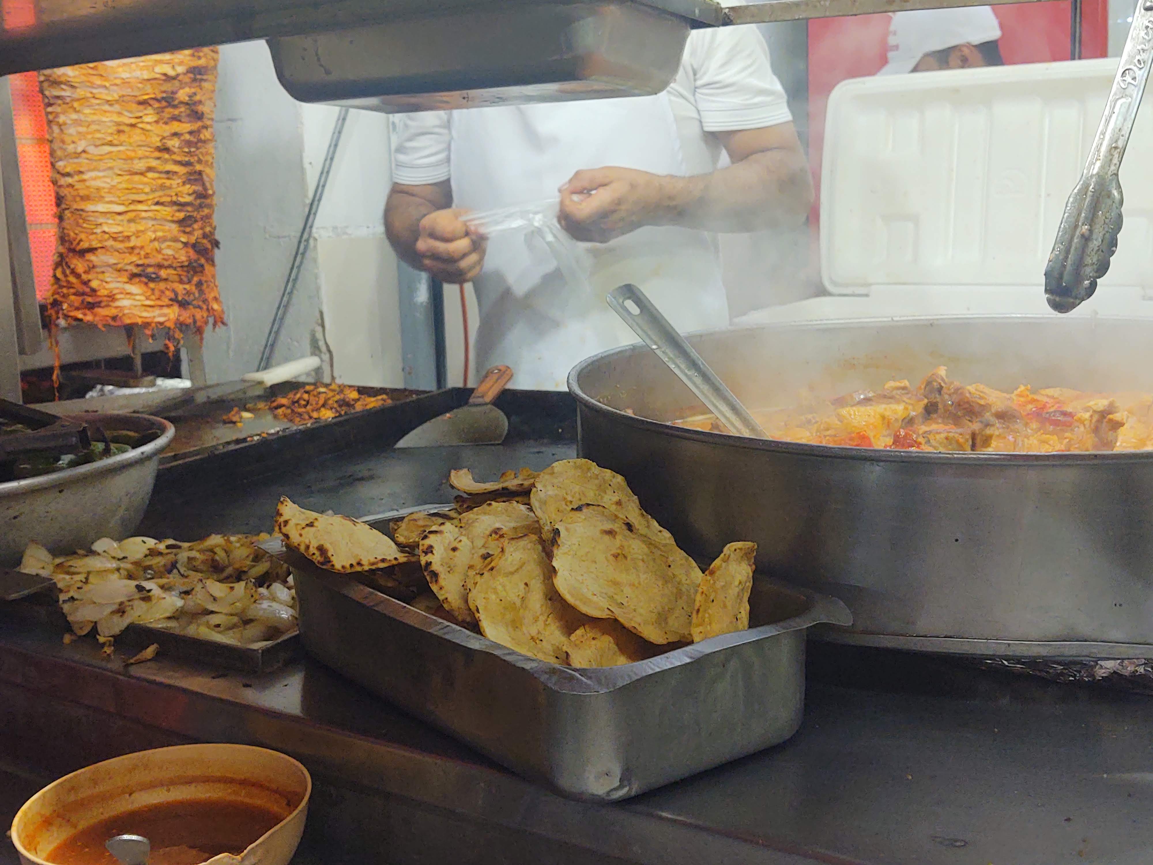 Taquería "Los Jaliscos" image 3