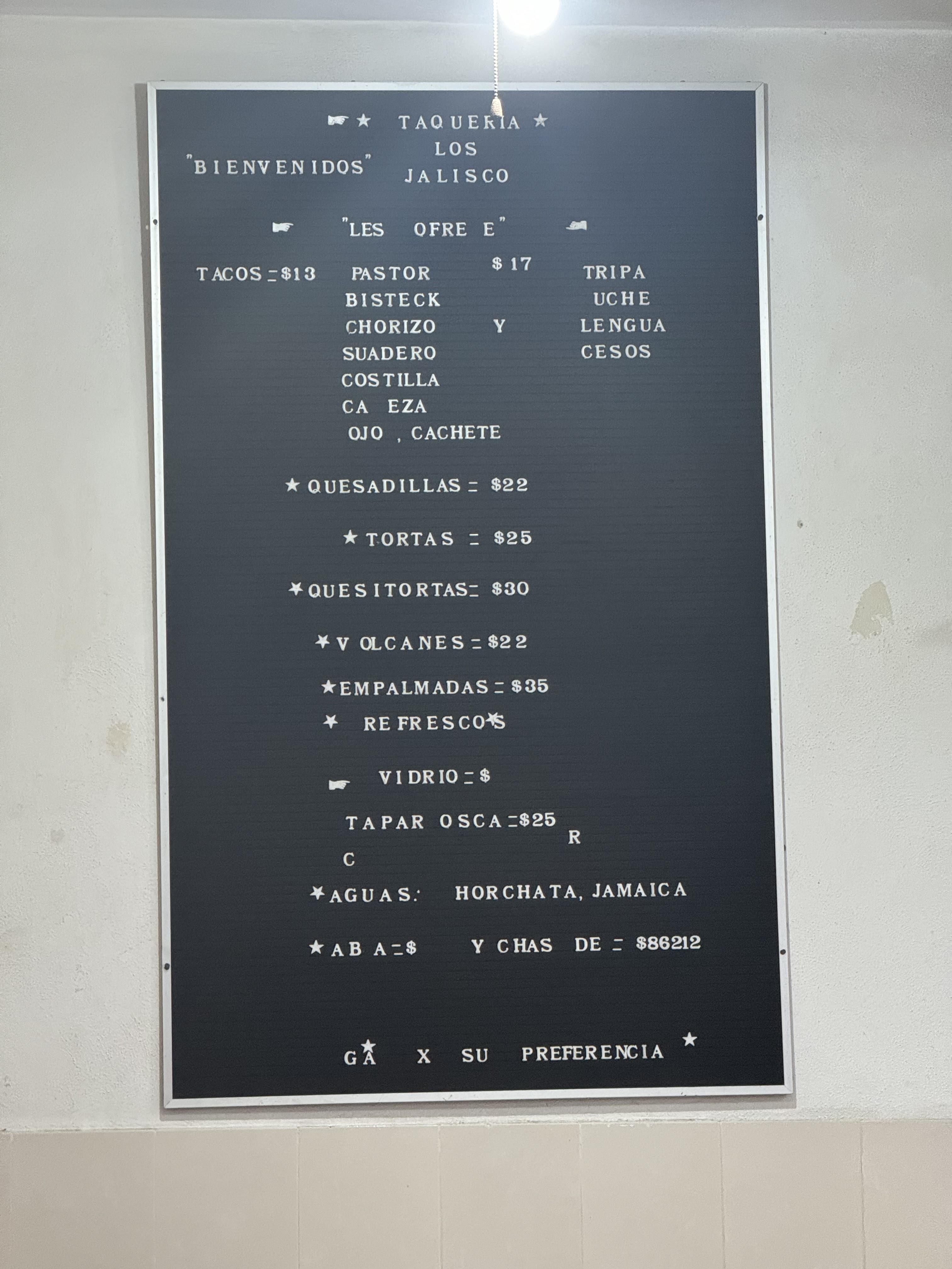 Taquería "Los Jaliscos" image 9