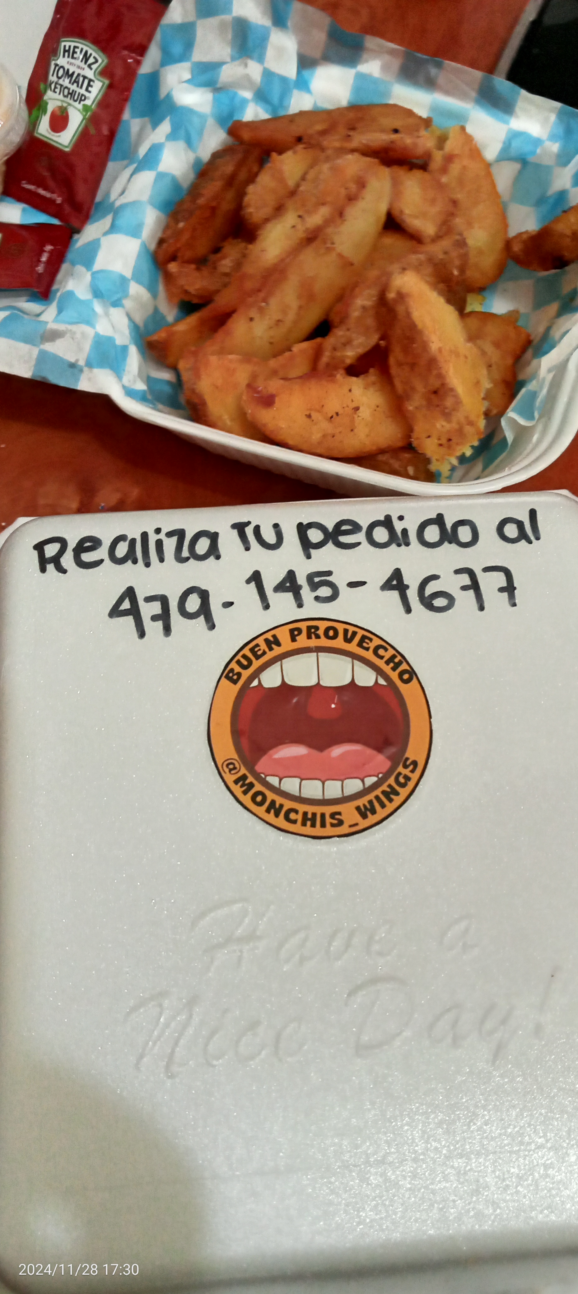 Monchis Wings image 6