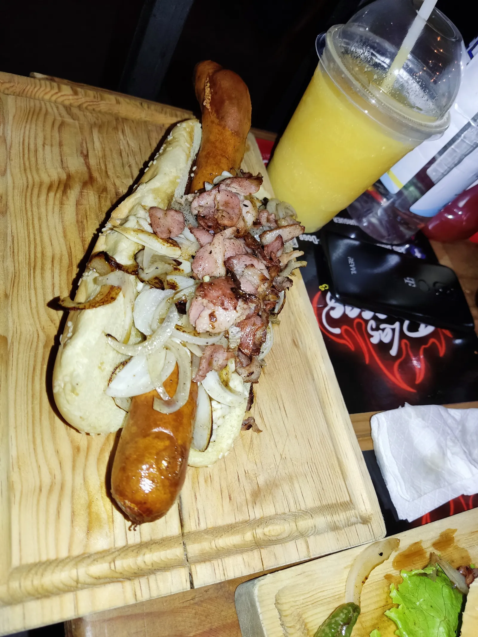 La brasas: Burger&Hot-Dogs image 3