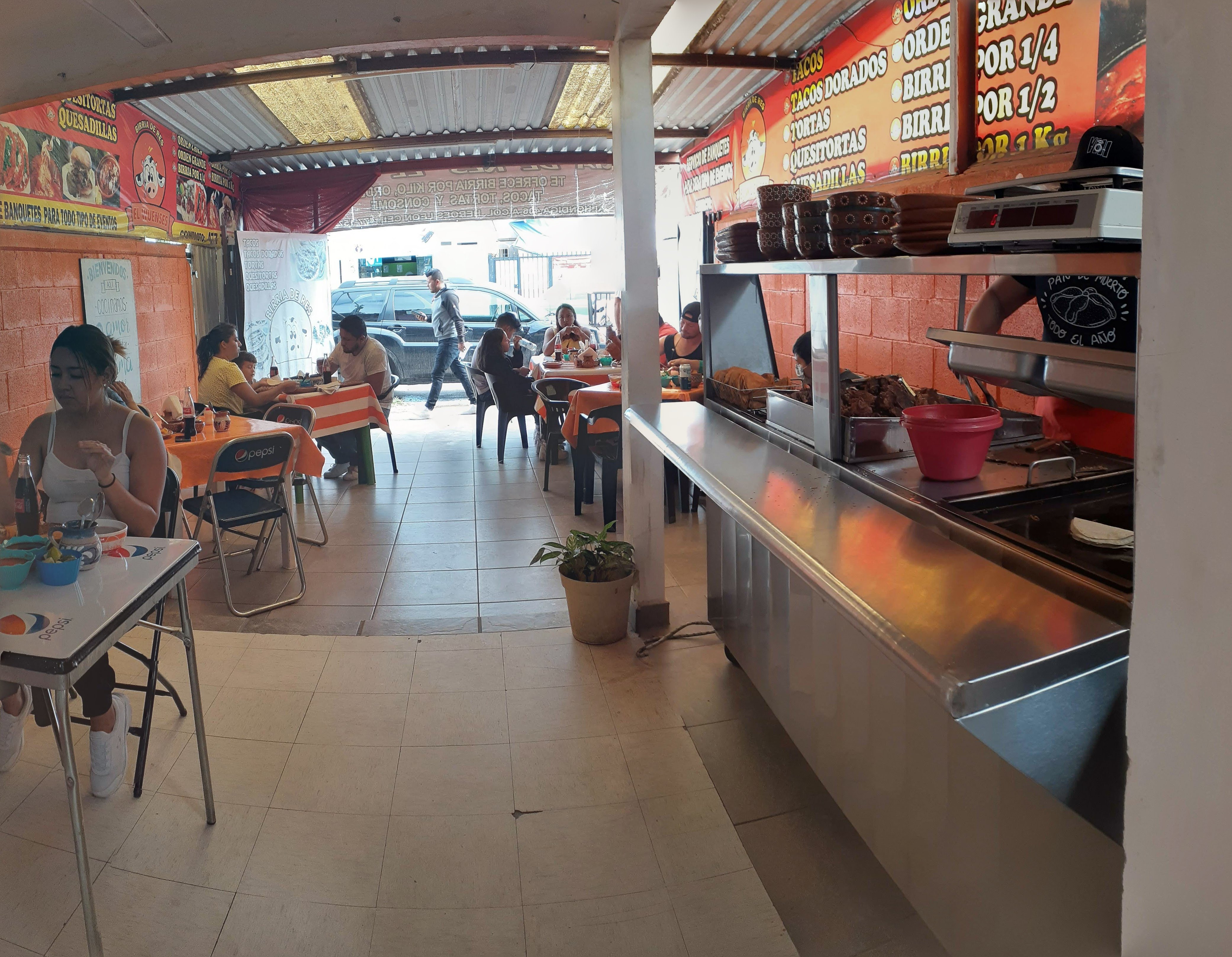 Birria de res "El Wuenses" image 3