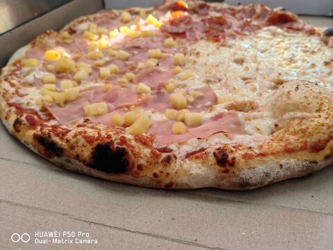 Louis italian pizza image 2