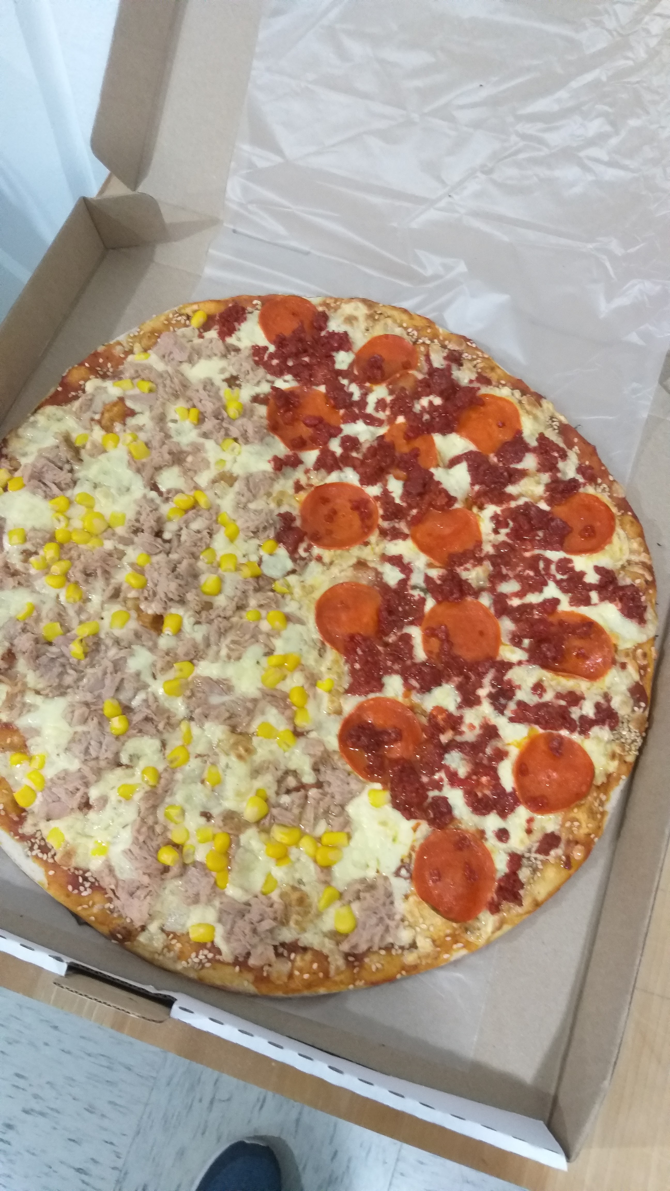 Louis italian pizza image 6