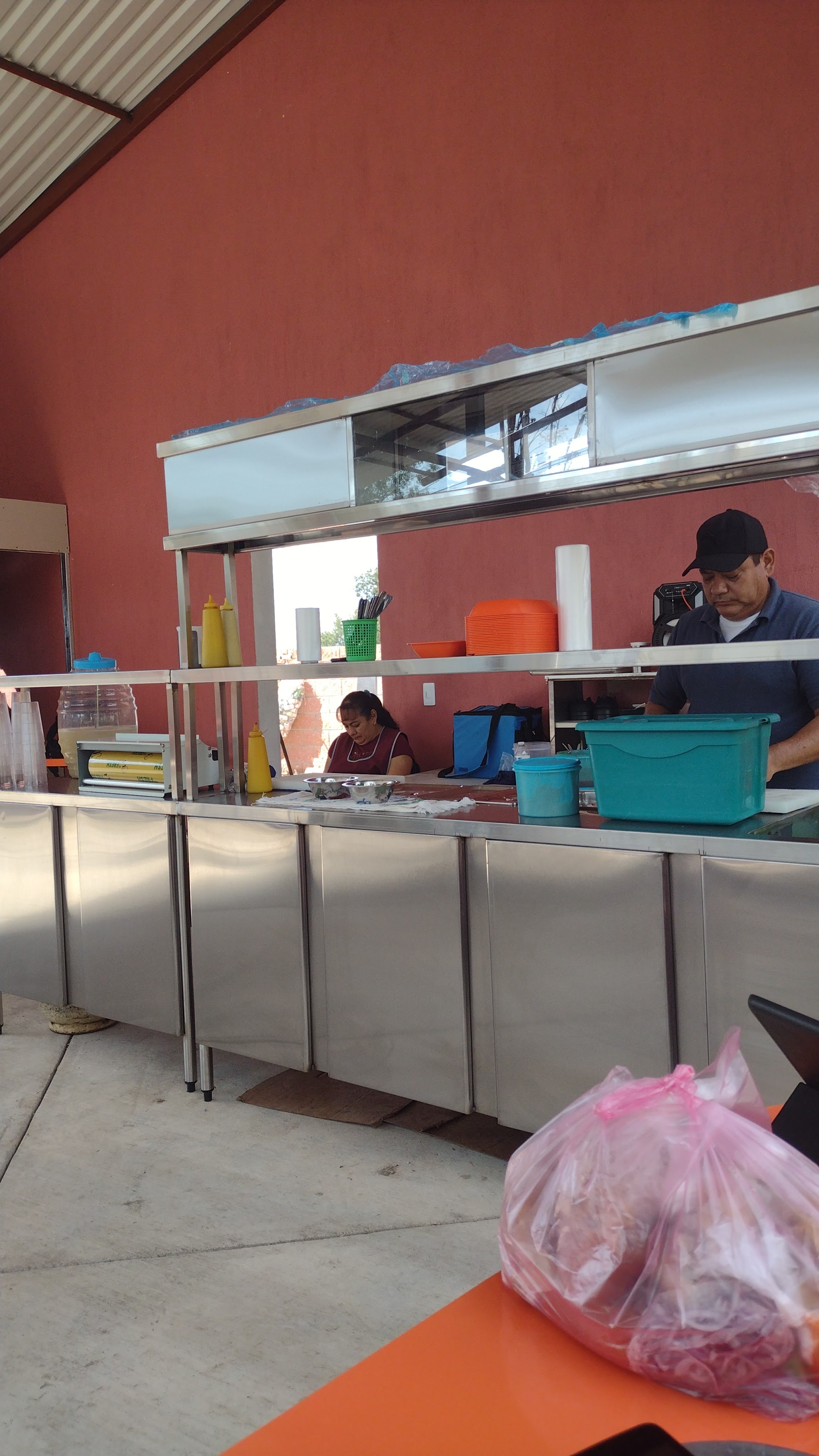 Tortas ahogadas "El Tejaban" image 1