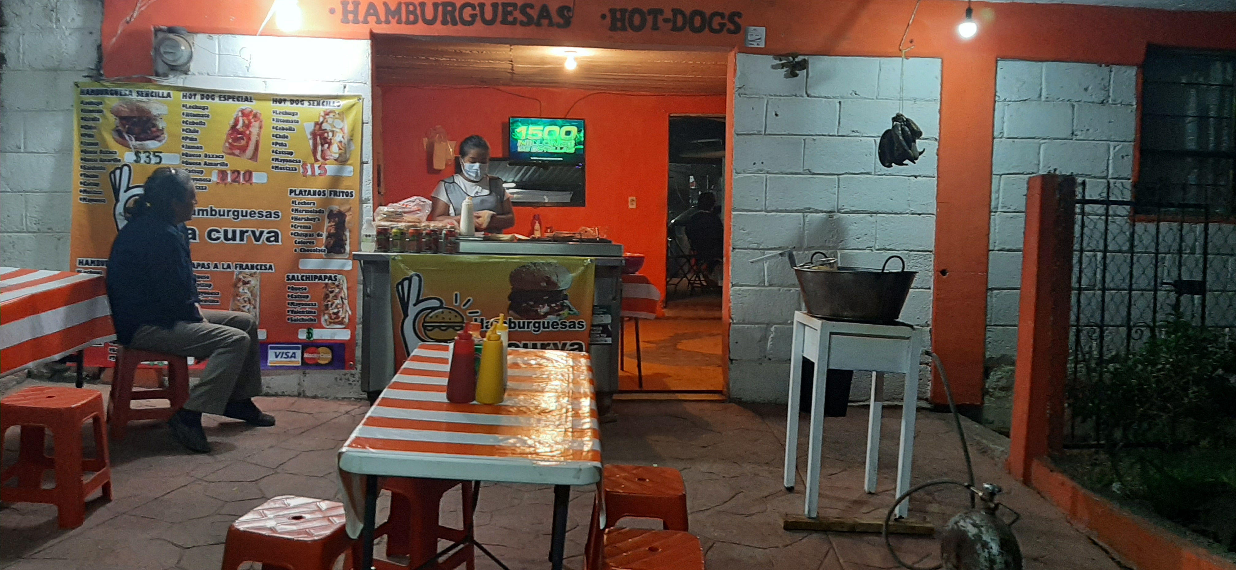 Hamburguesas "LA CURVA" image 5