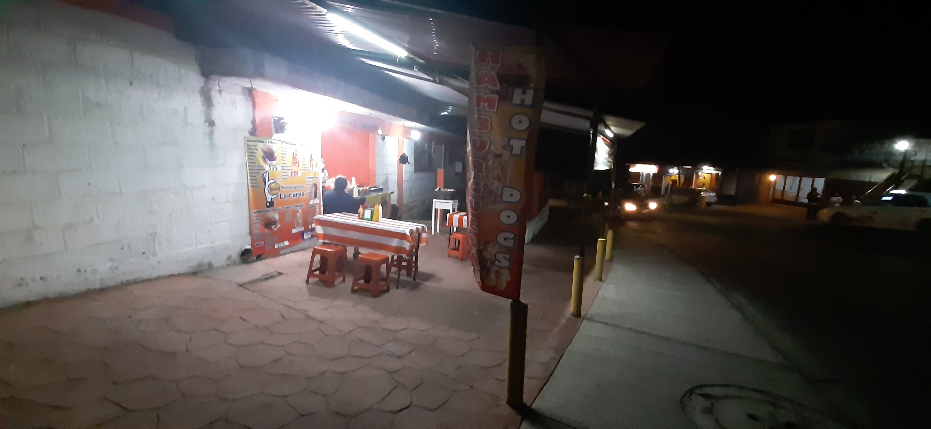 Hamburguesas "LA CURVA" image 6