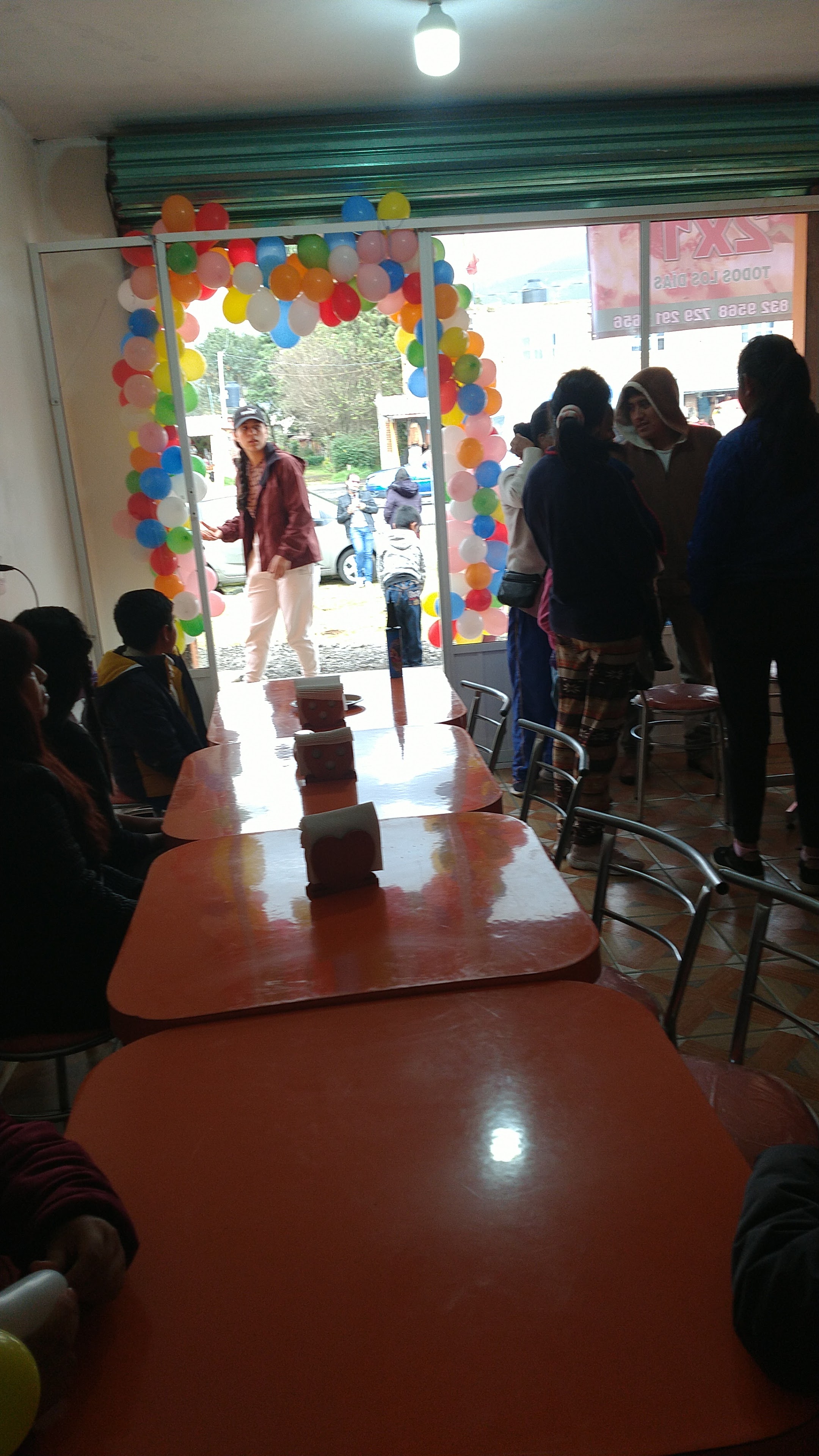 GINO'S PIZZA image 4