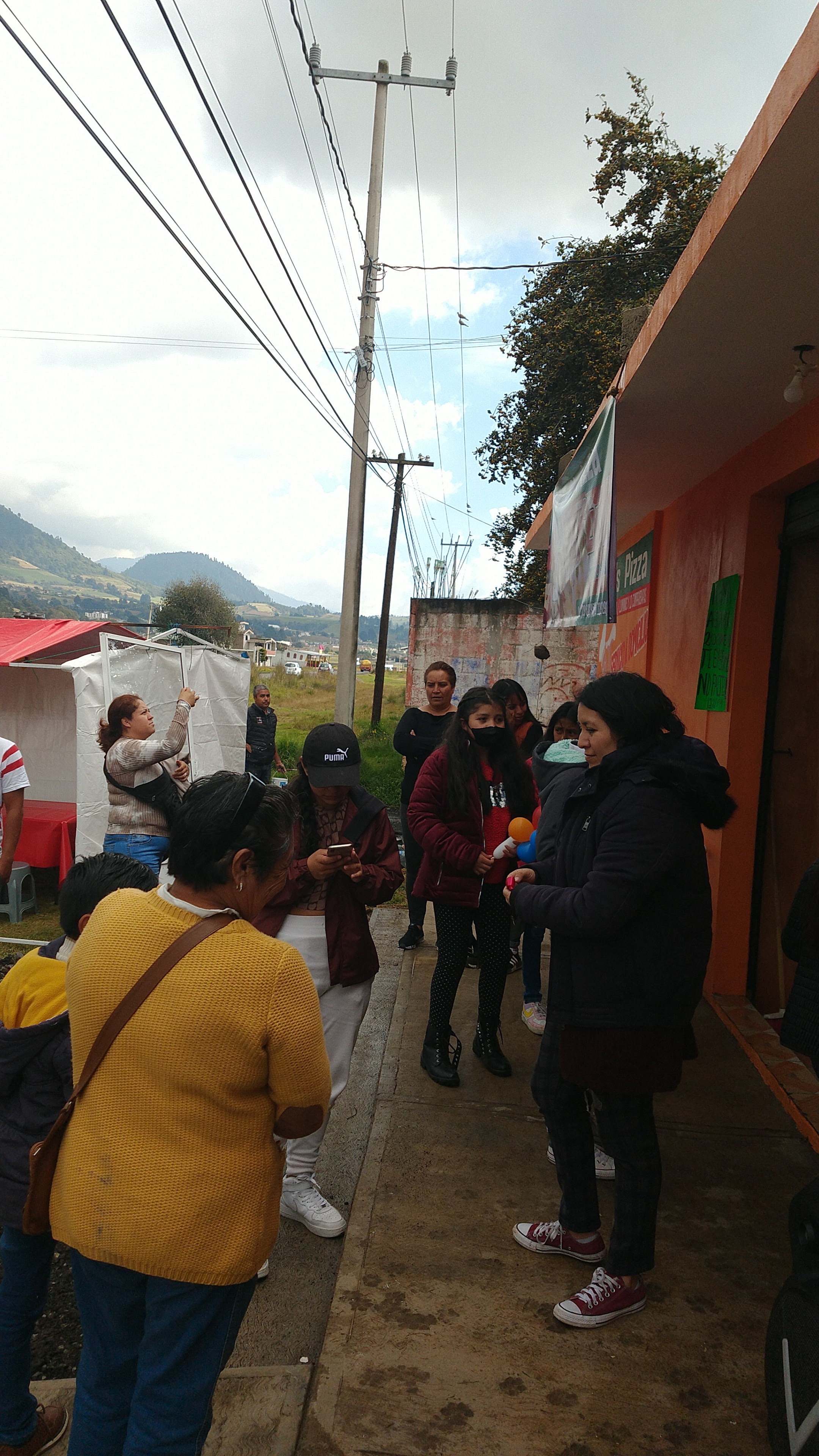 GINO'S PIZZA image 7