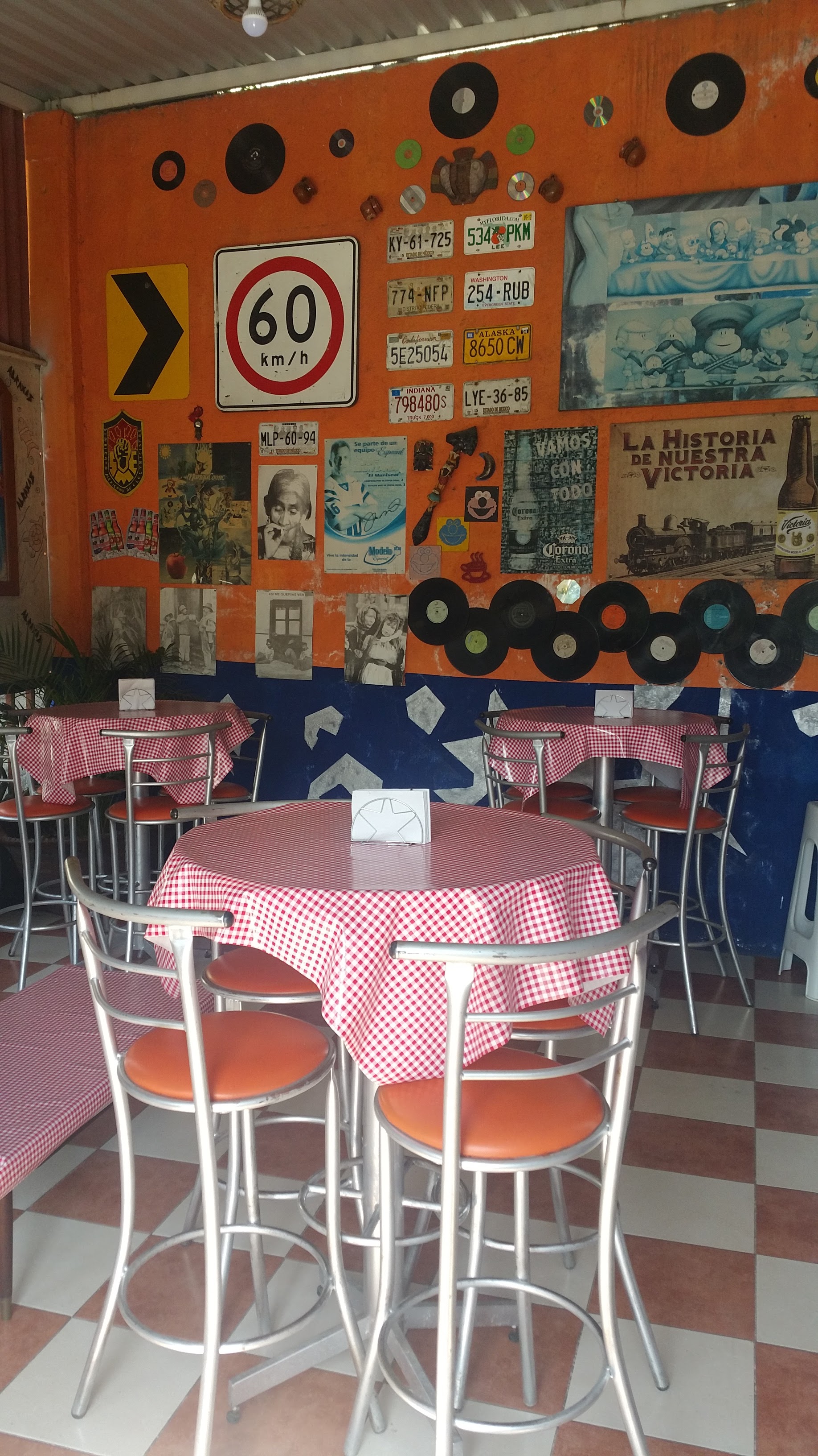 Artezzanos Pizza image 4