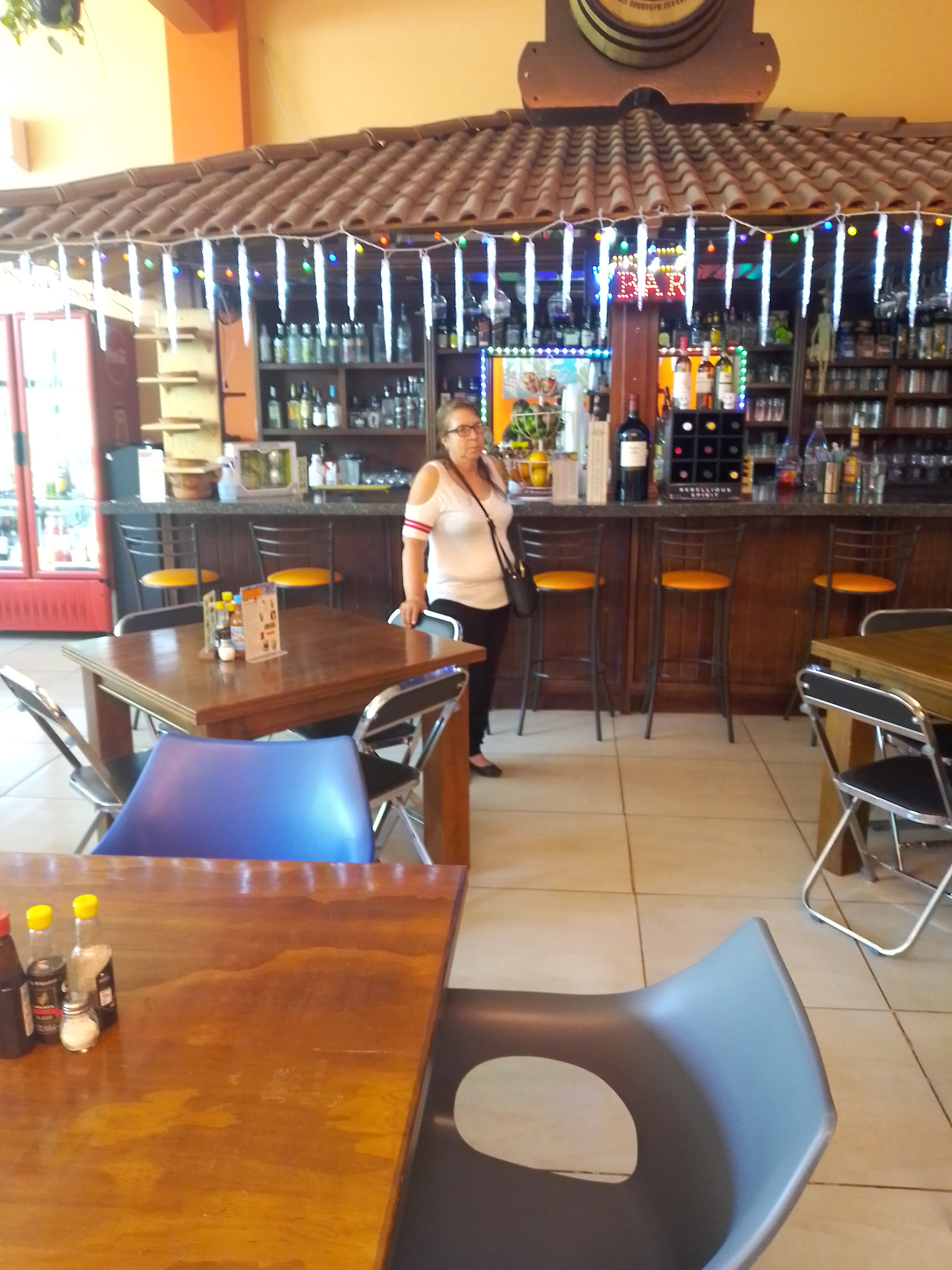 El Pez Dorado image 5