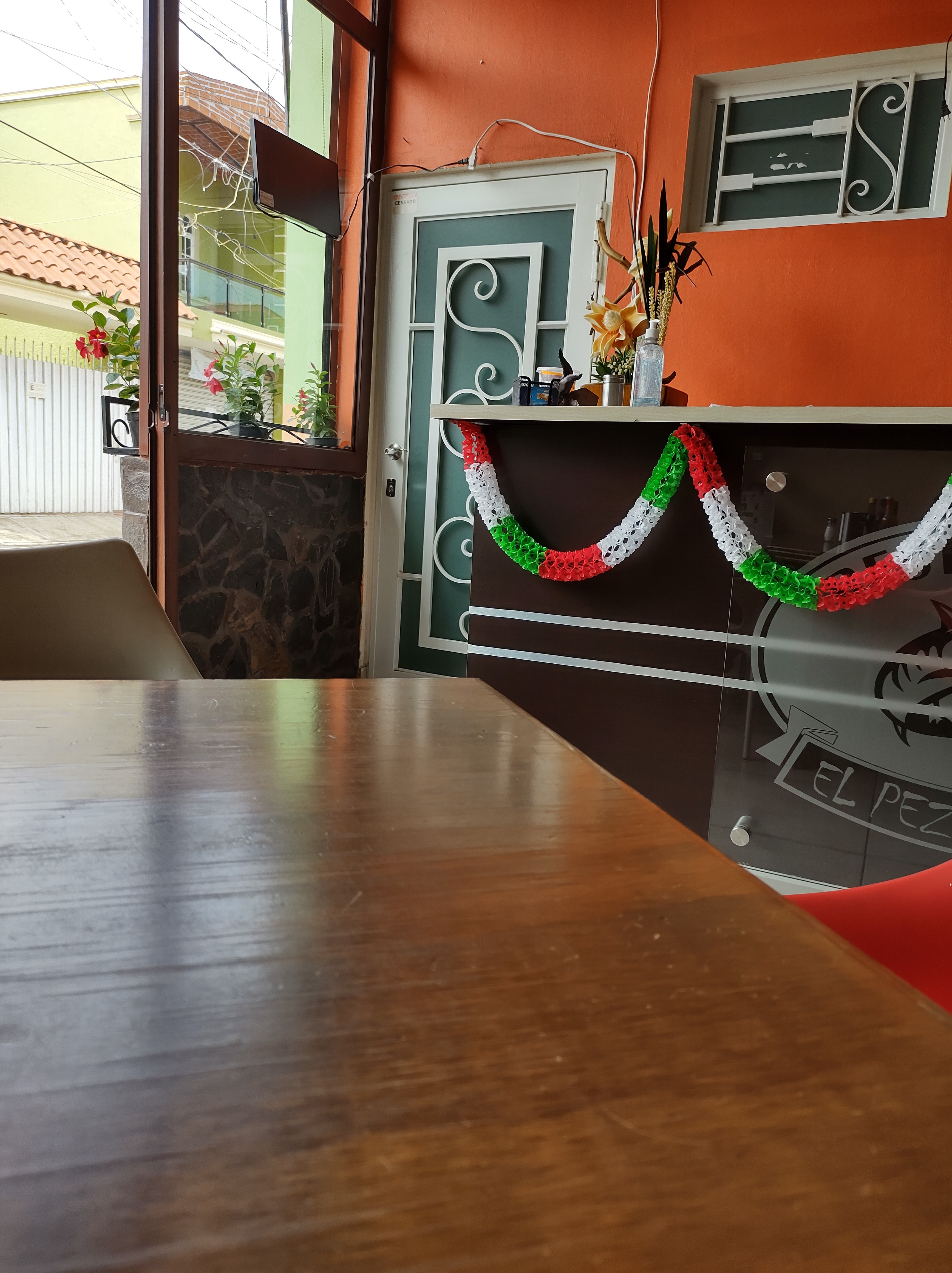 El Pez Dorado image 10