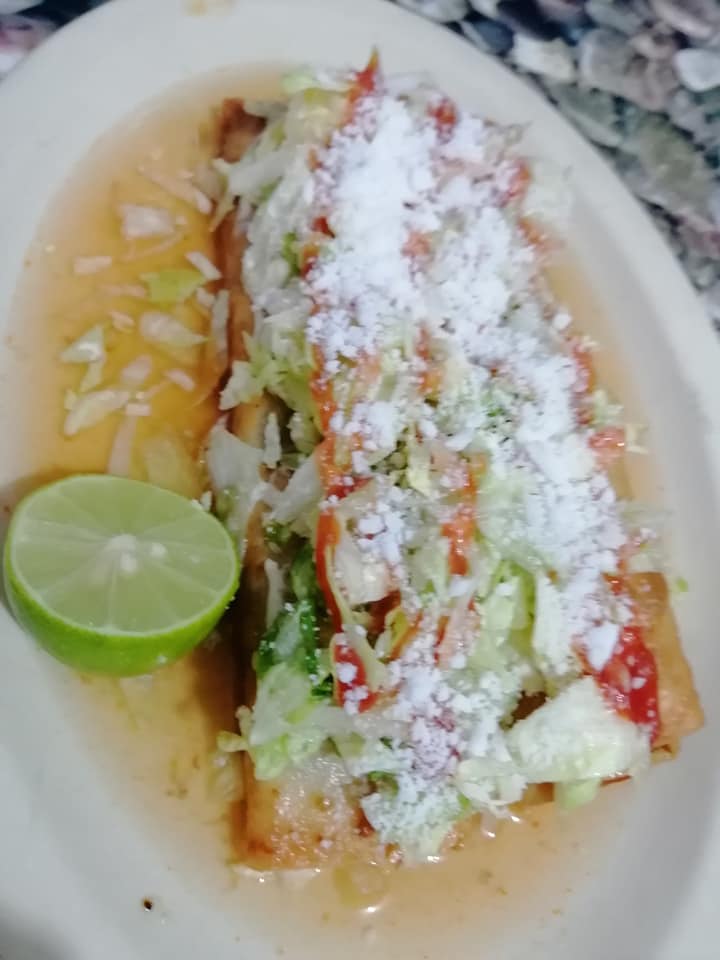 Cenaduria Doña María image 3