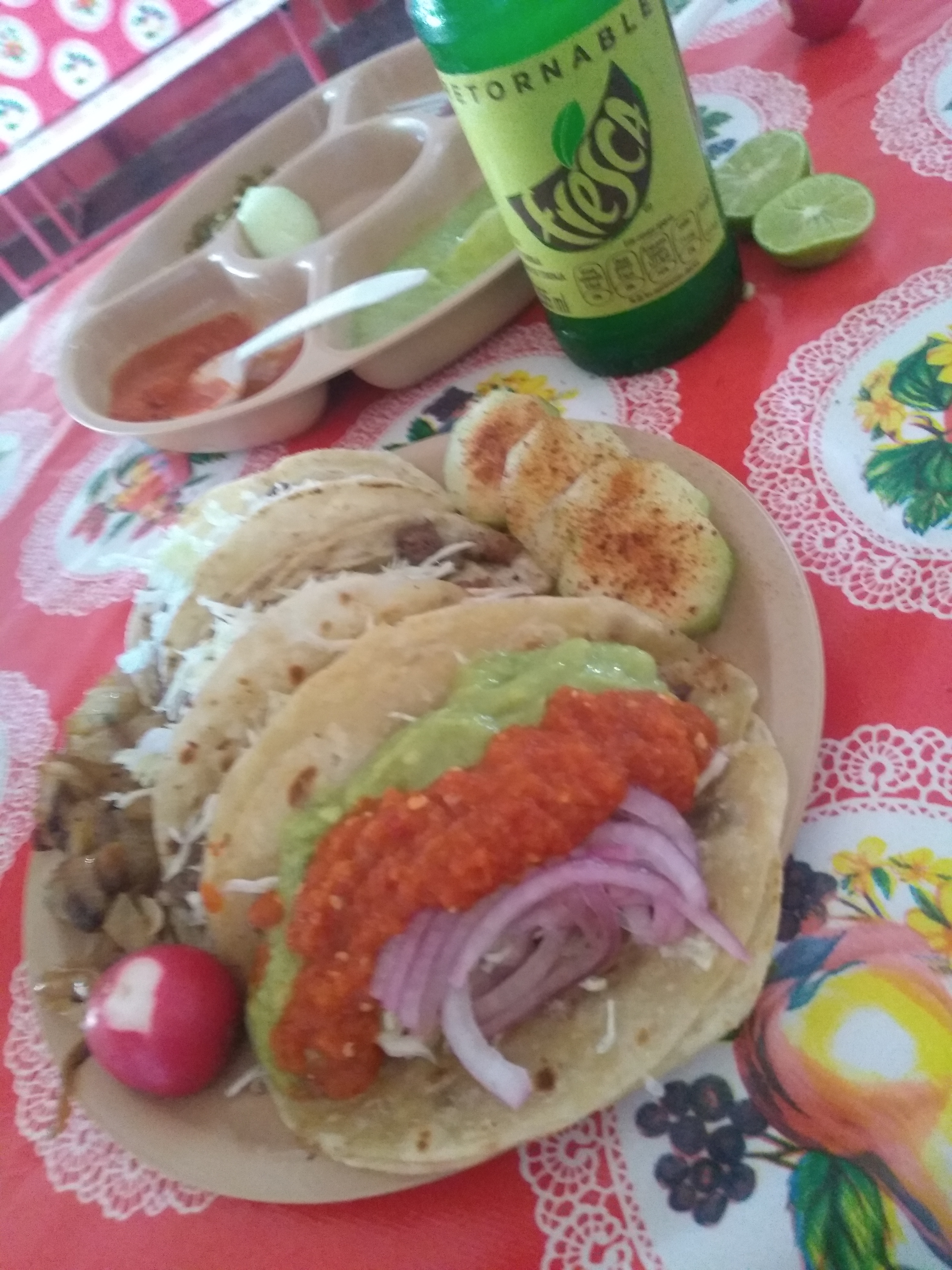 Taquería "La Parrillada" image 2