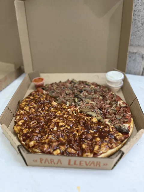 Papu's Pizza image 4
