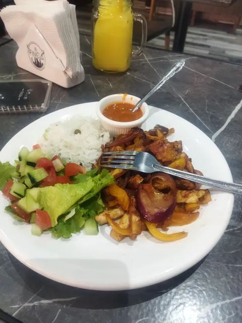 La Finca New York "coffee & salads" image 2