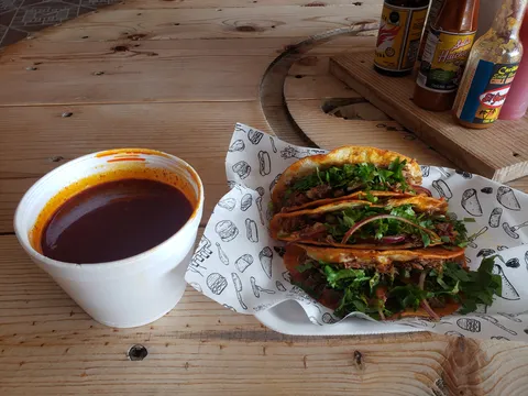 LA "22" TACO SHOP image 4