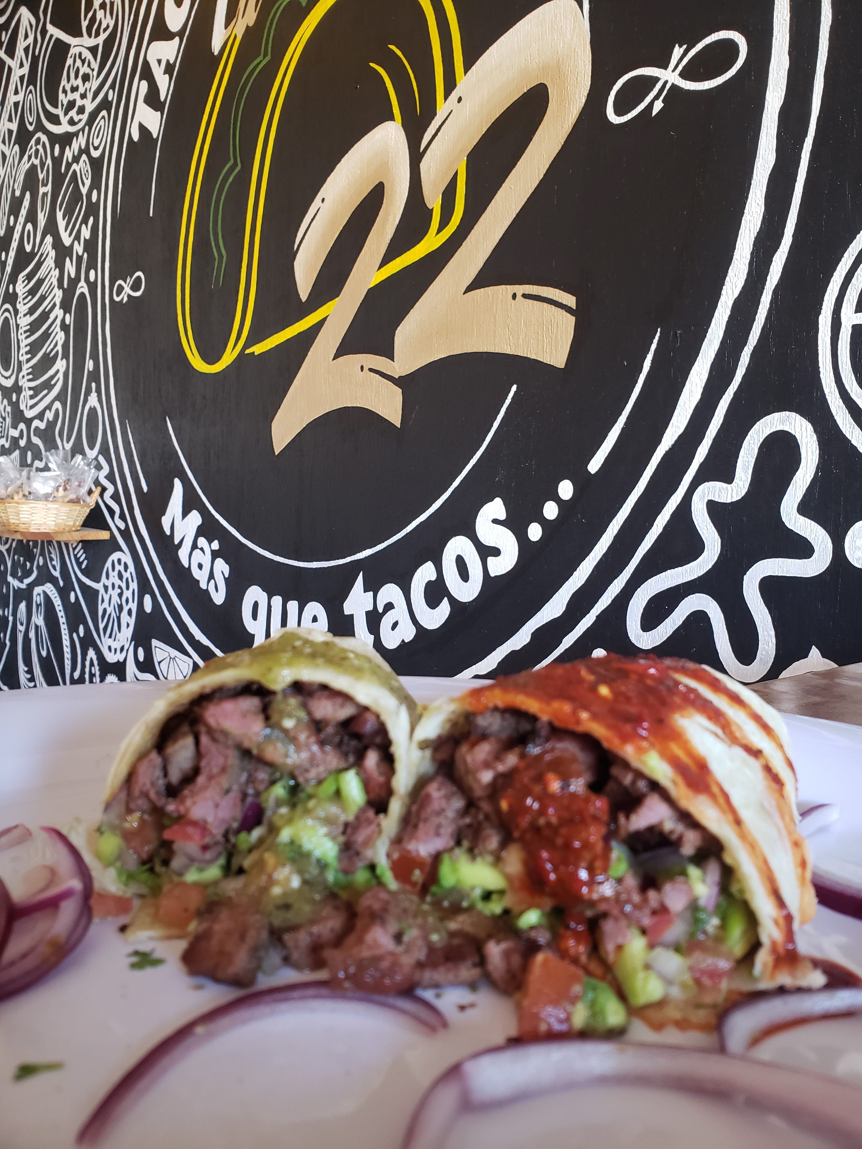 LA "22" TACO SHOP image 6