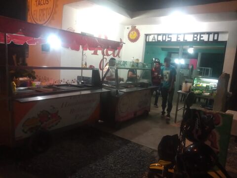 Tacos El Beto image 2