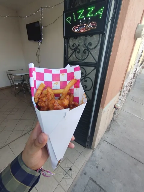 Pizzería Rebanzza image 1