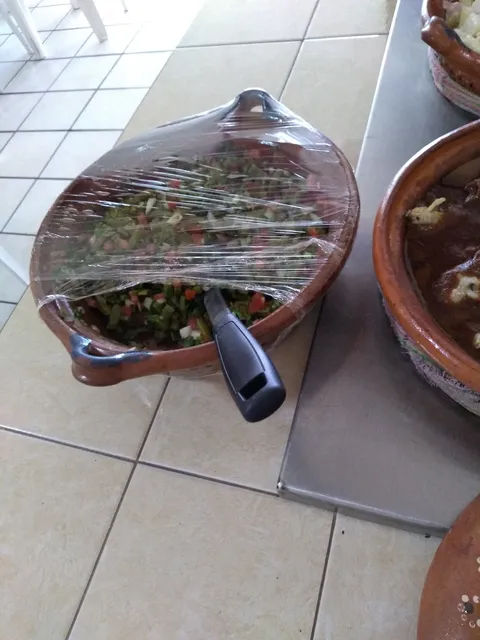 Checo´s Buffet image 5