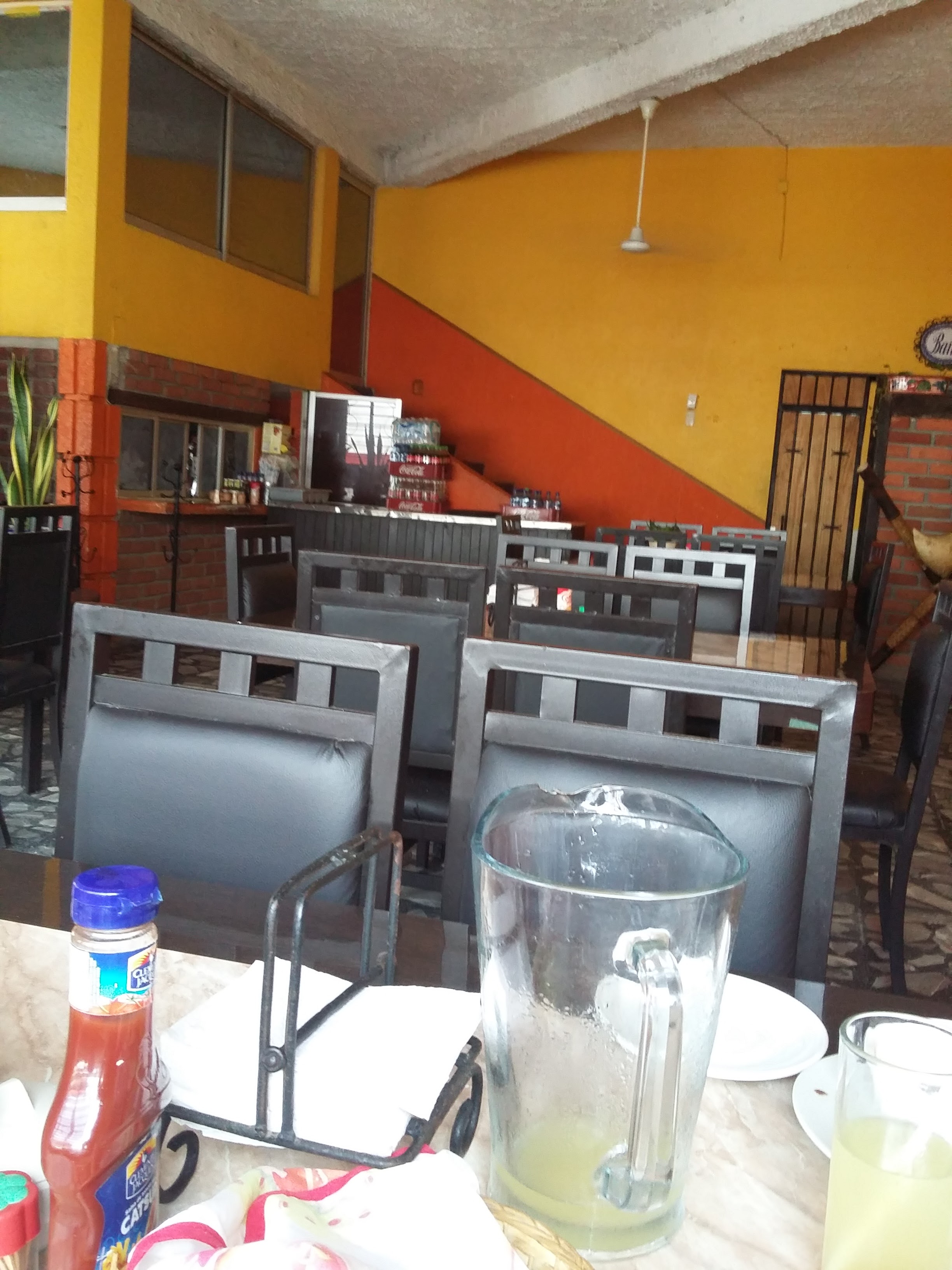 Los Faroles Centro image 3