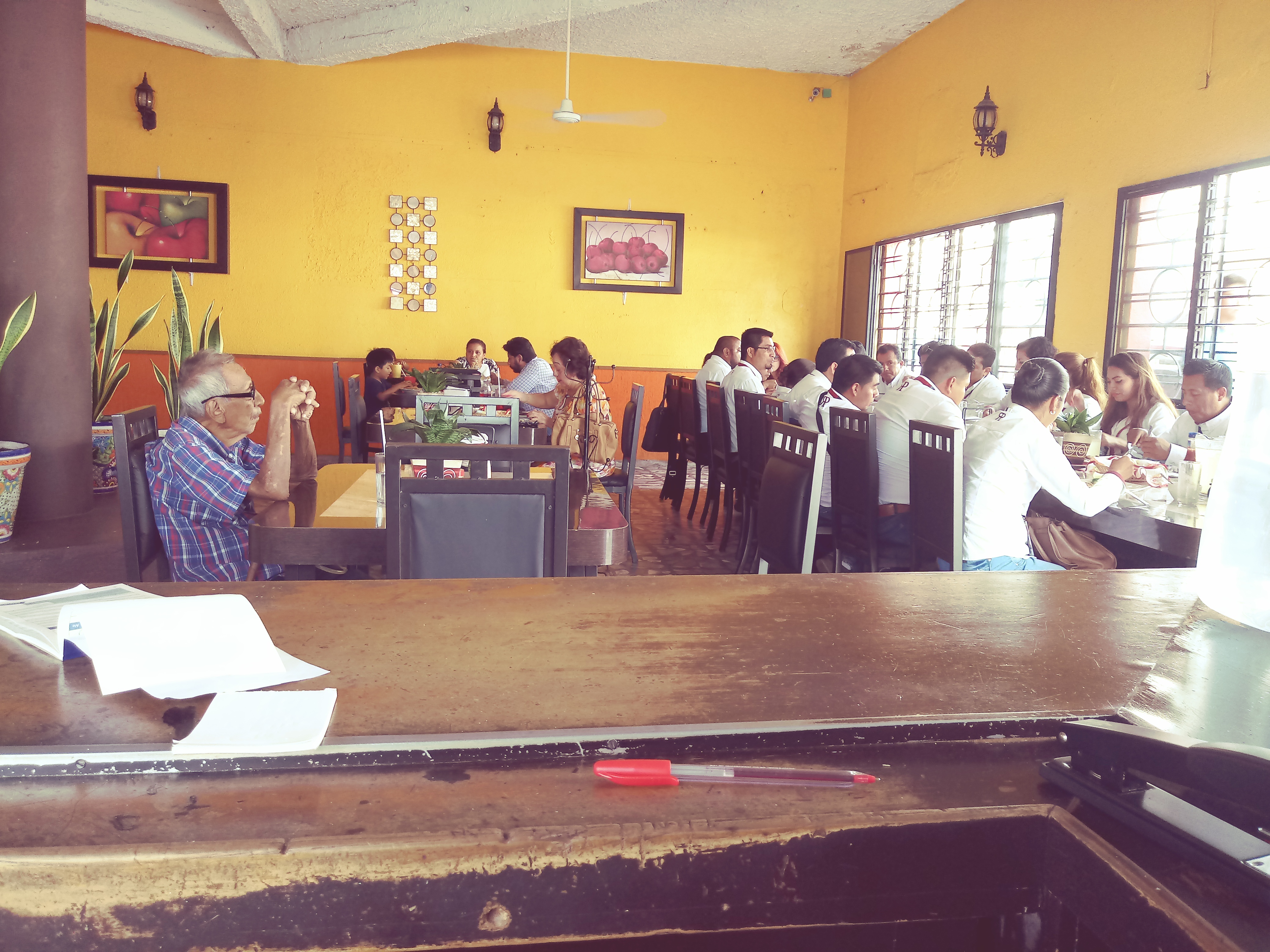 Los Faroles Centro image 5