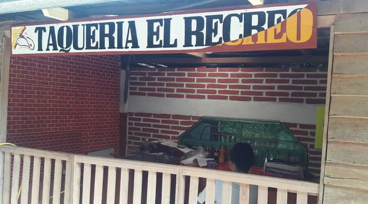 Taqueria EL RECREO image 2