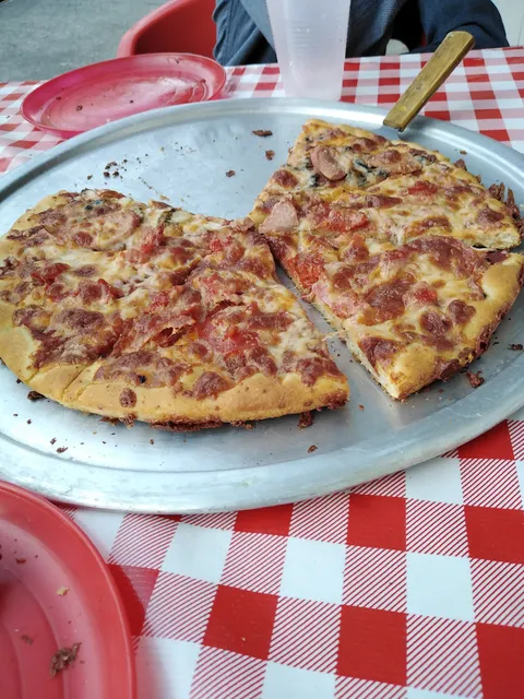 Trapiche Pizzería image 1
