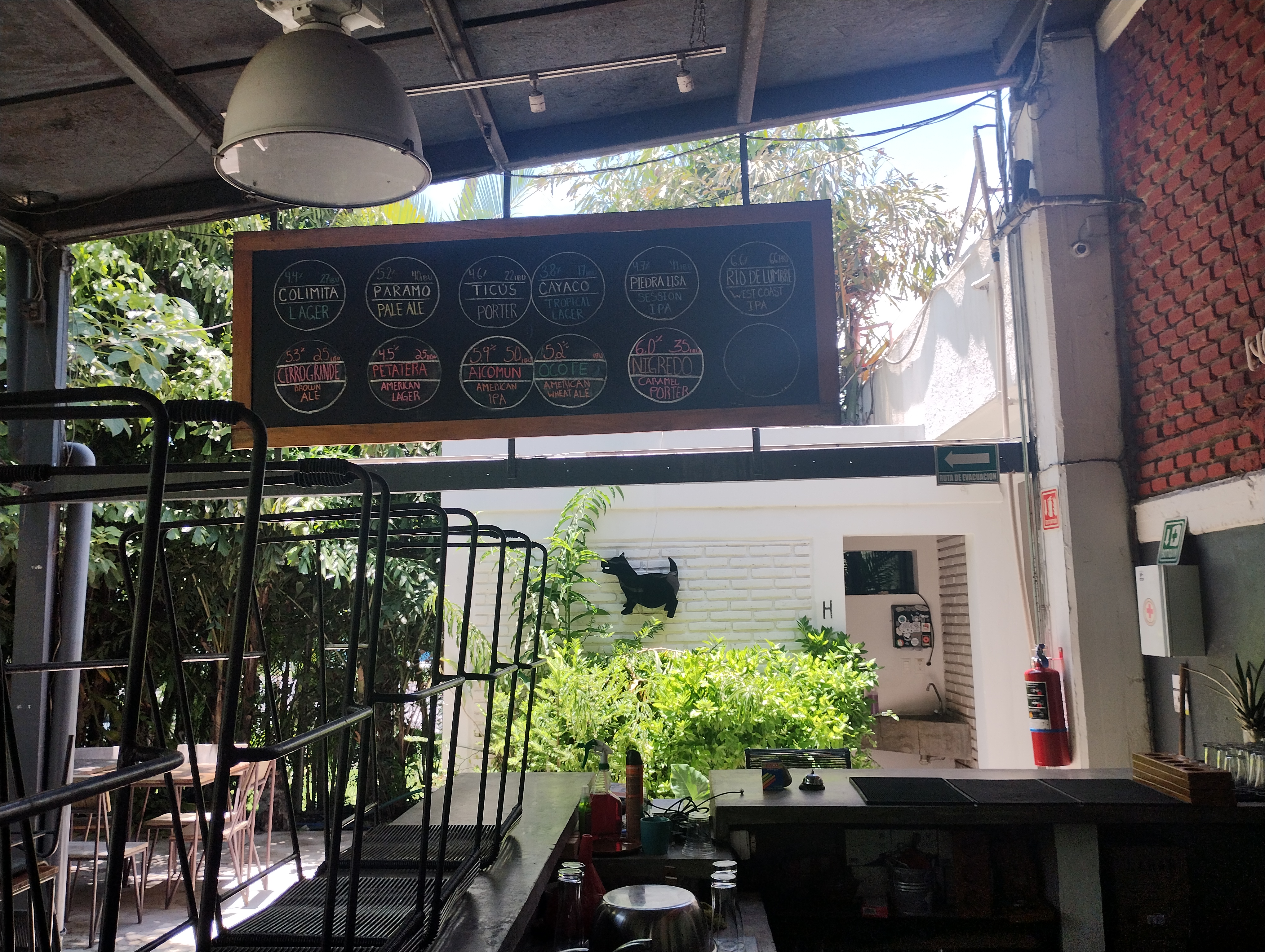 Jardín Cervecería de Colima image 7