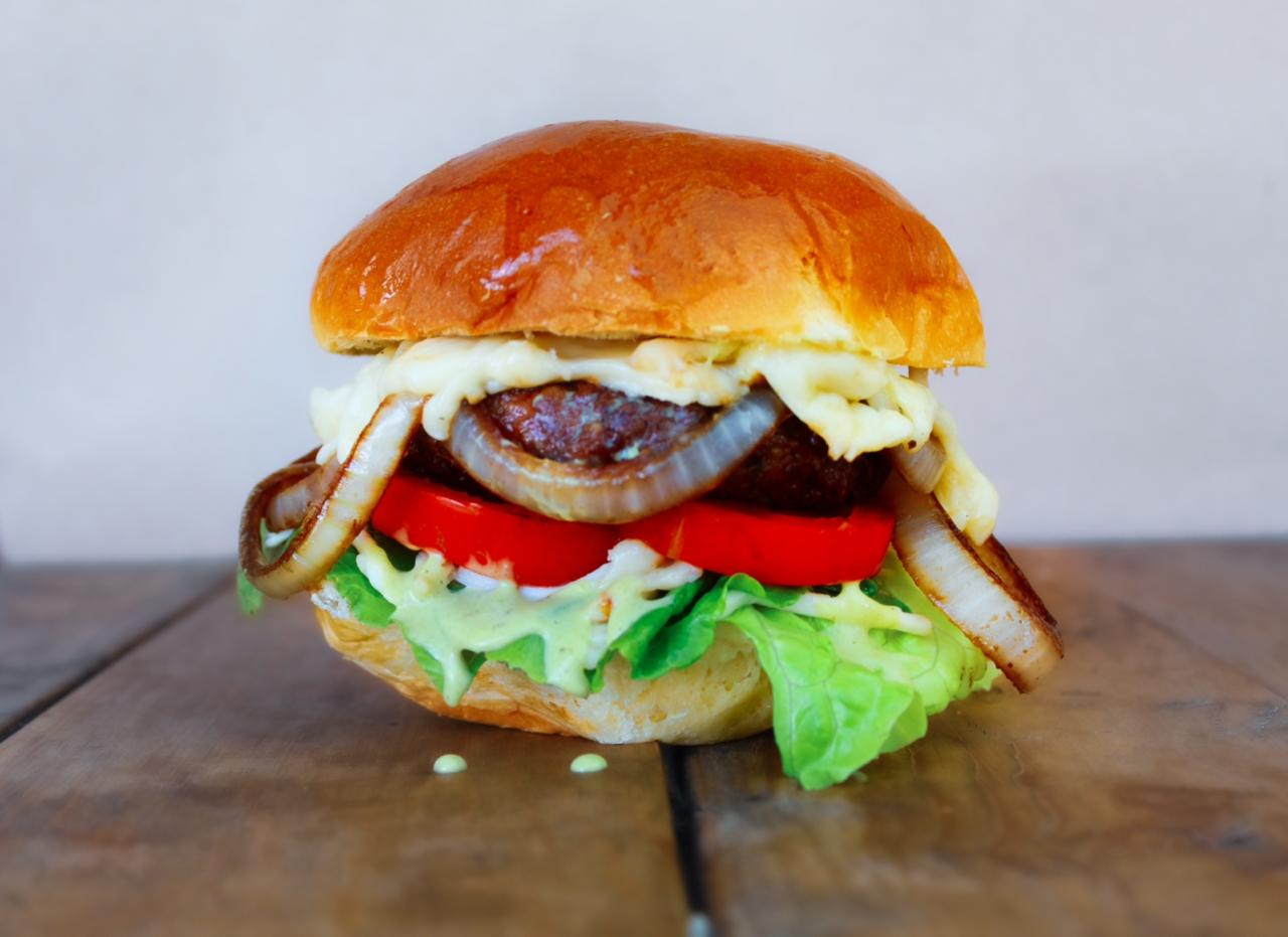 Black Dog Burguers & Dogos image 8