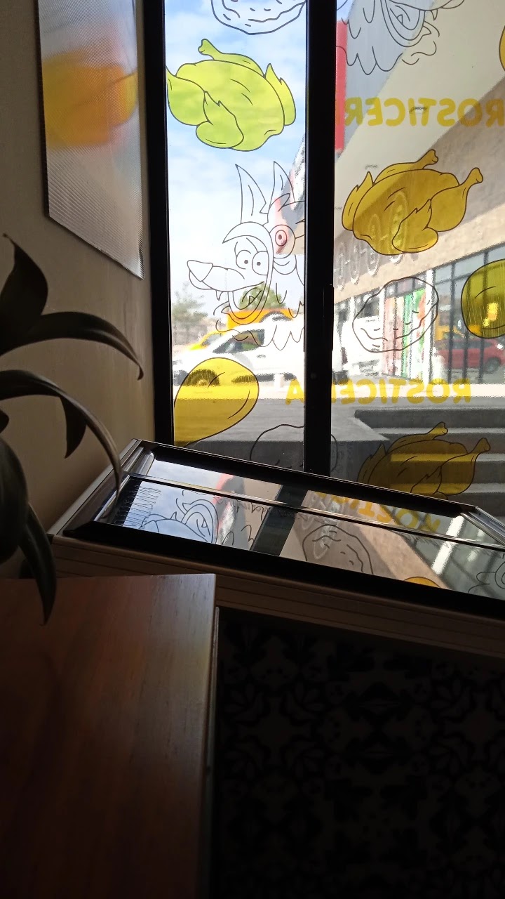 Poyote rosticeria image 5