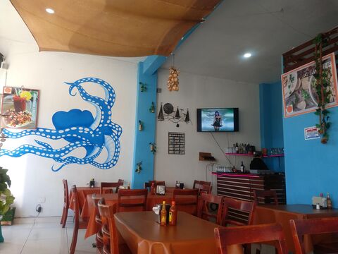 FISH HOUSE image 3