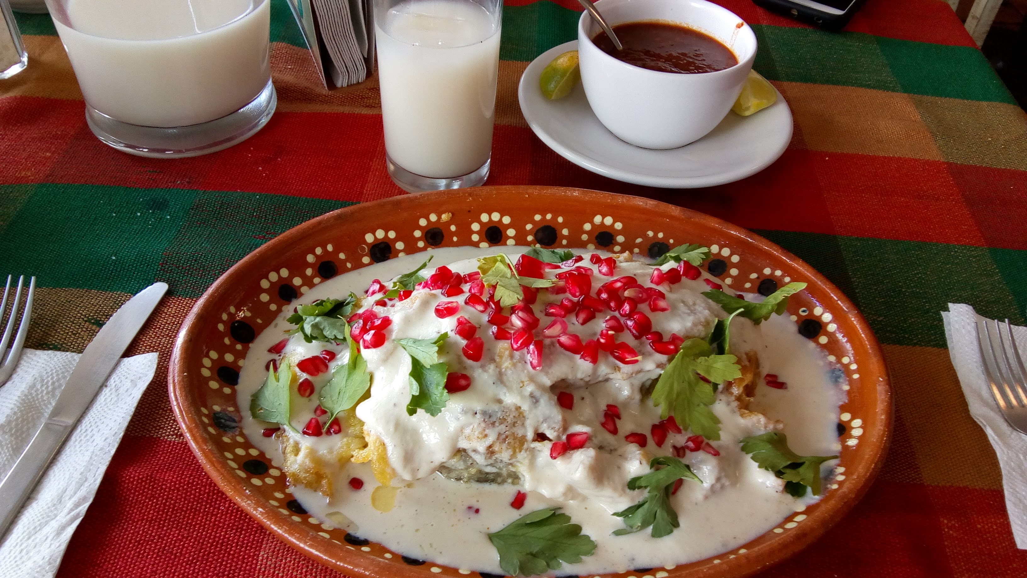 Los Manteles image 2