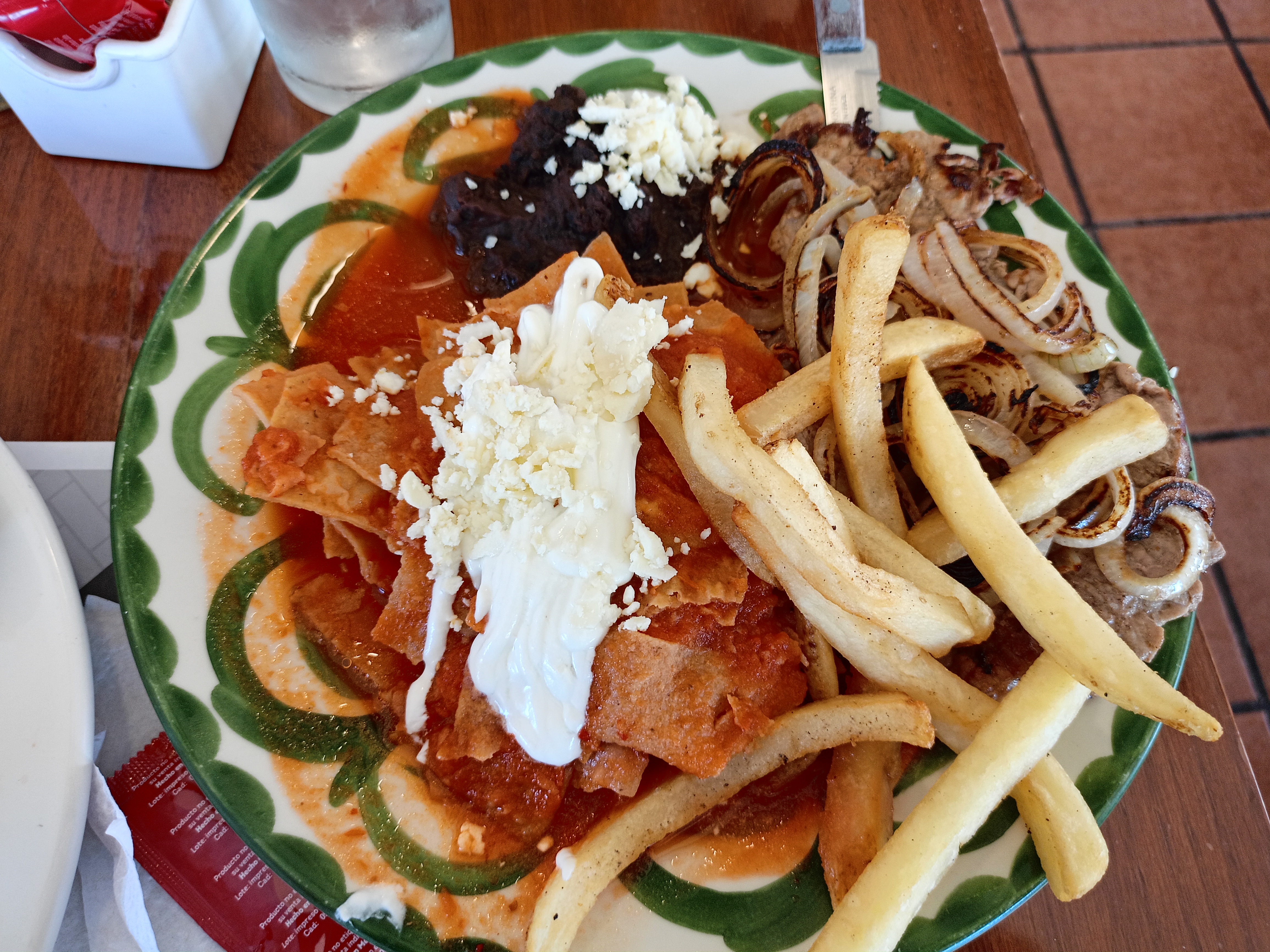 Los Manteles image 5