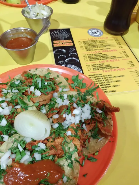 Taqueria VILLA independencia image 3