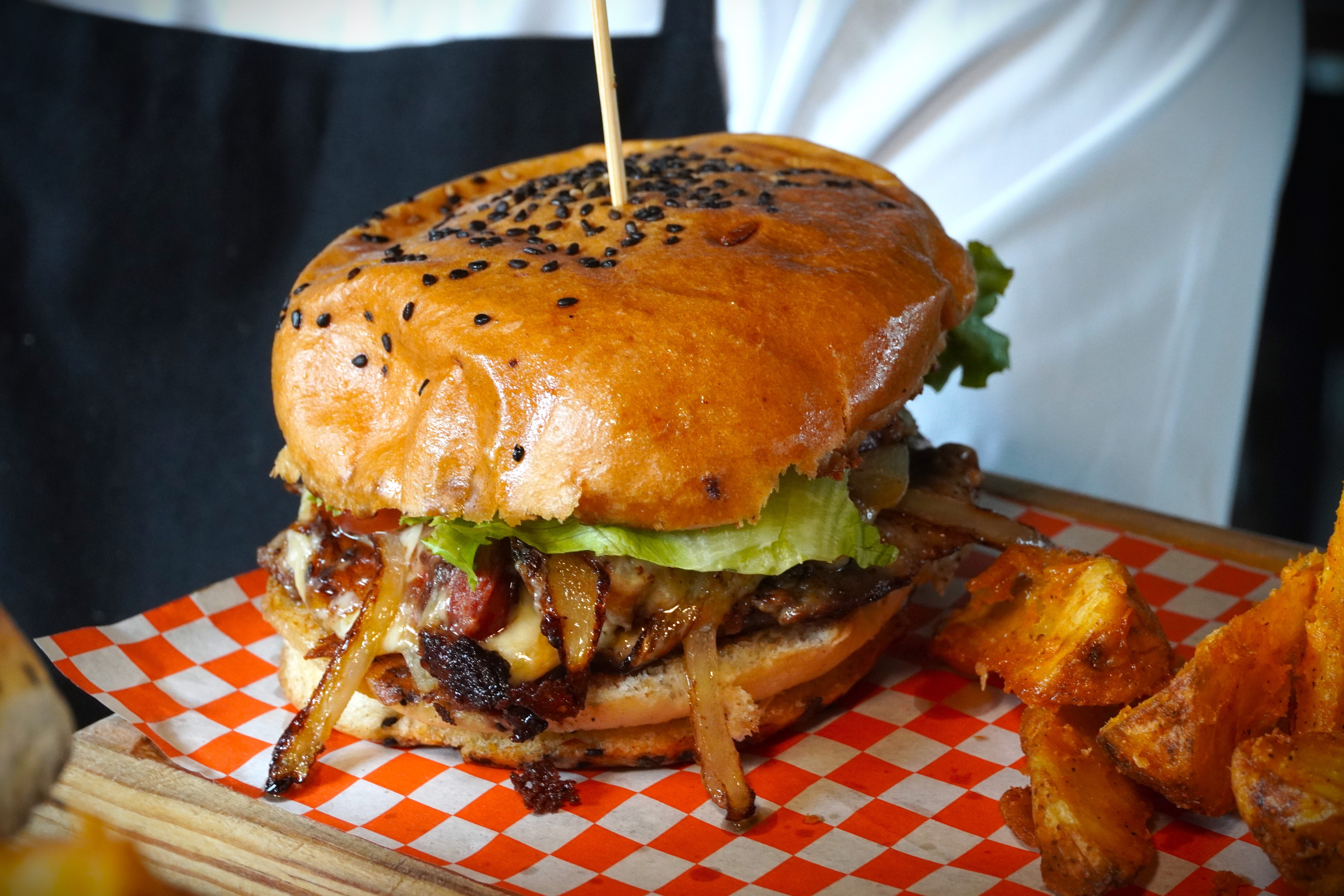 Don Chipotle y Don Que chow image 2