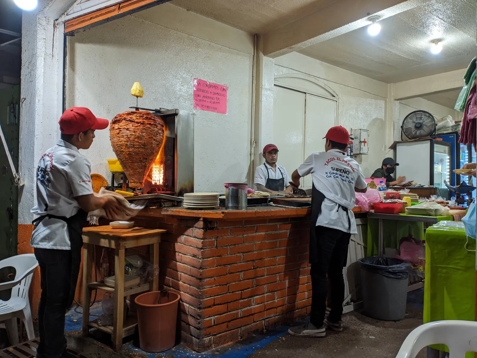 Taqueria el pastor sureño image 2