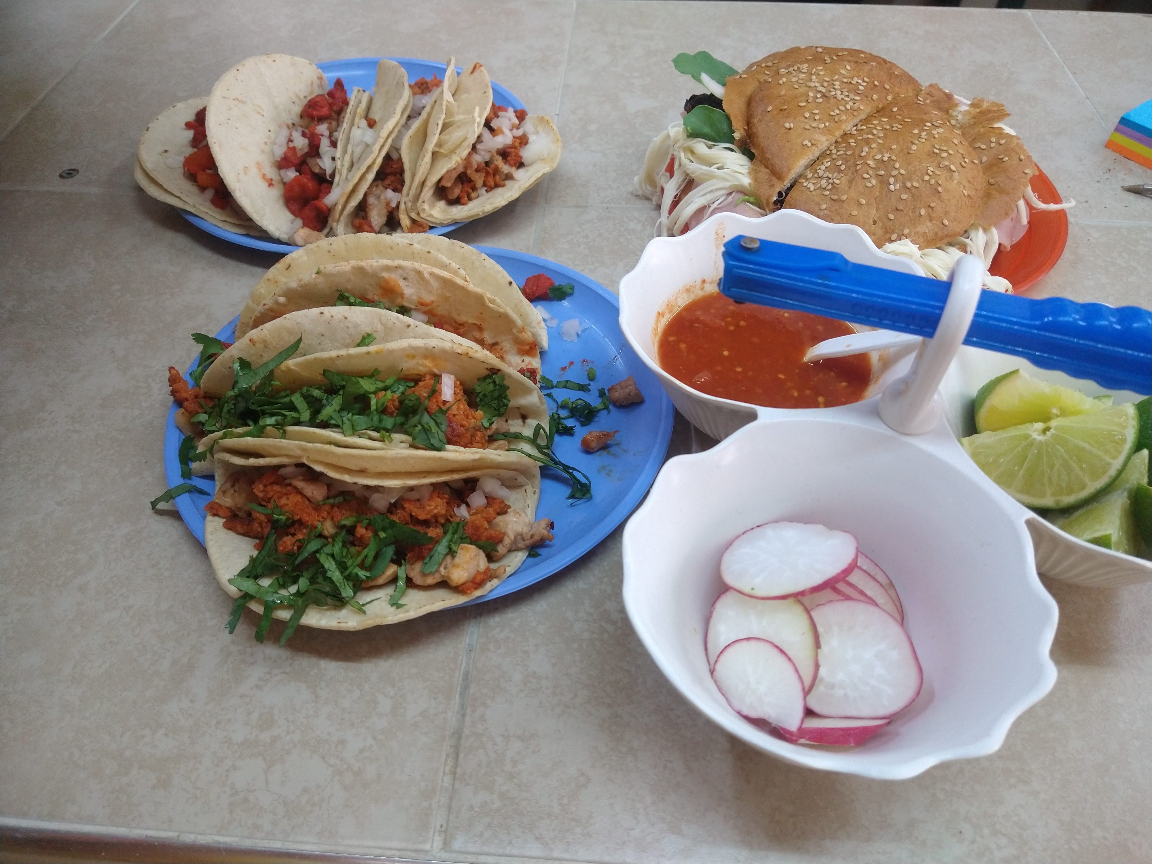 Lonchería ELRU (Cemitas) image 6