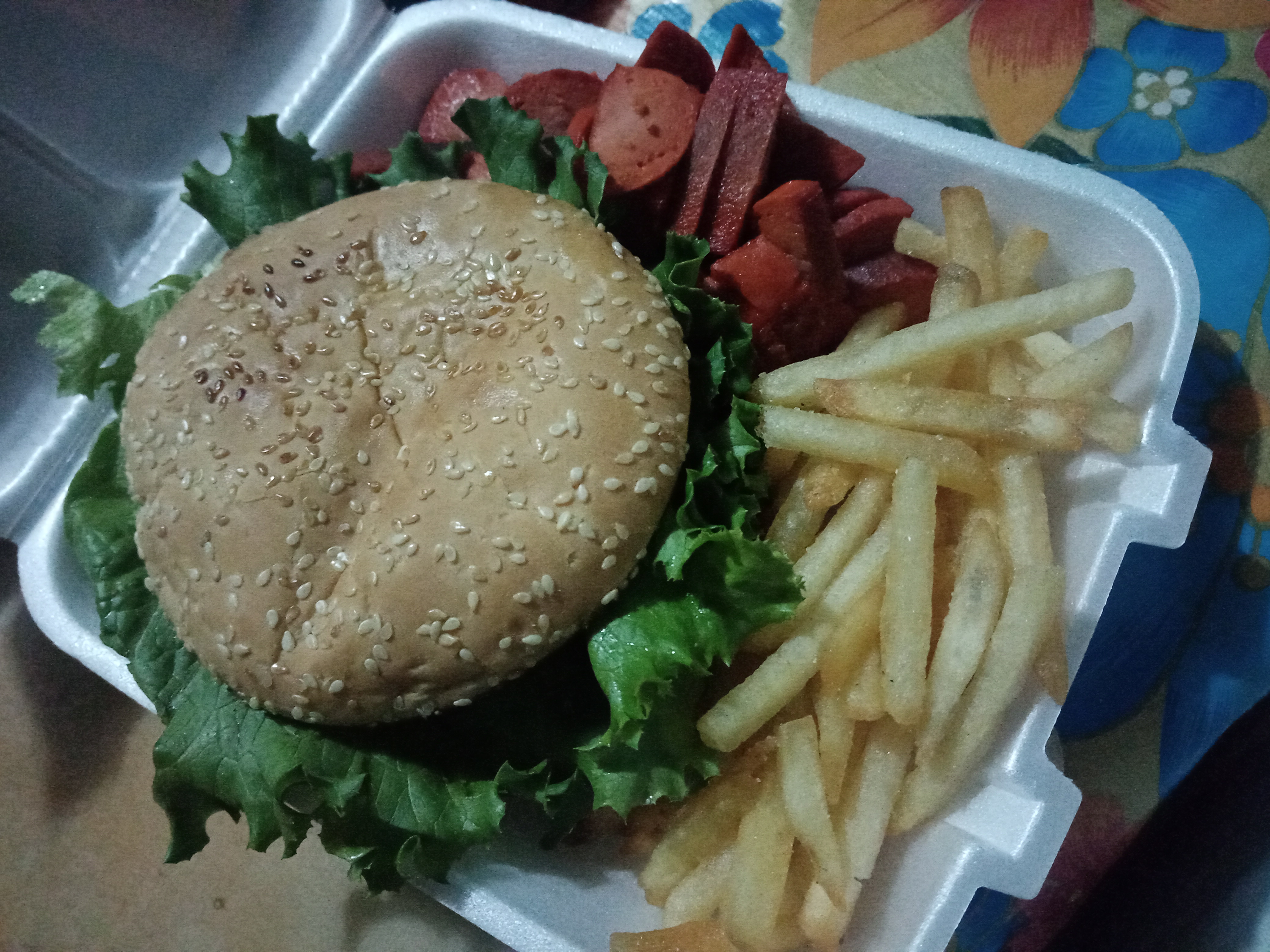 Tortas y hamburguesas "Lidia'" image 2