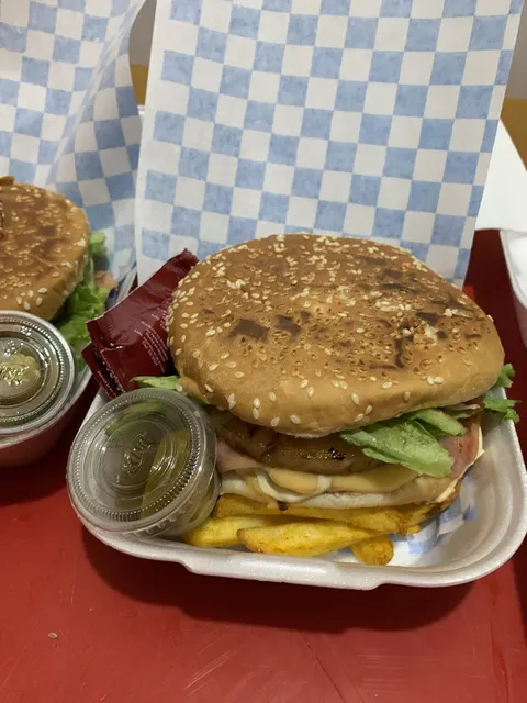 Tétela Burger image 1