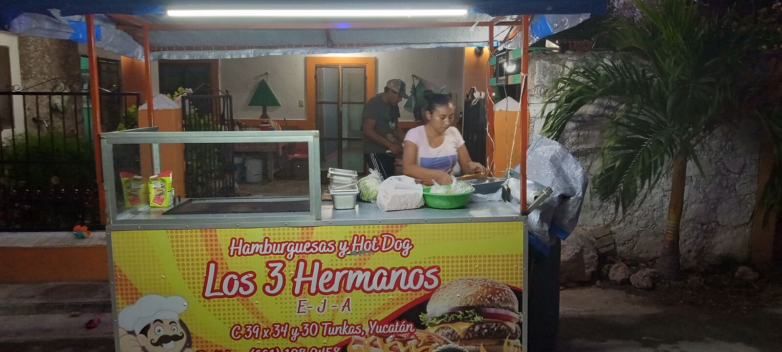 Taqueria los 3 hermanos image 5