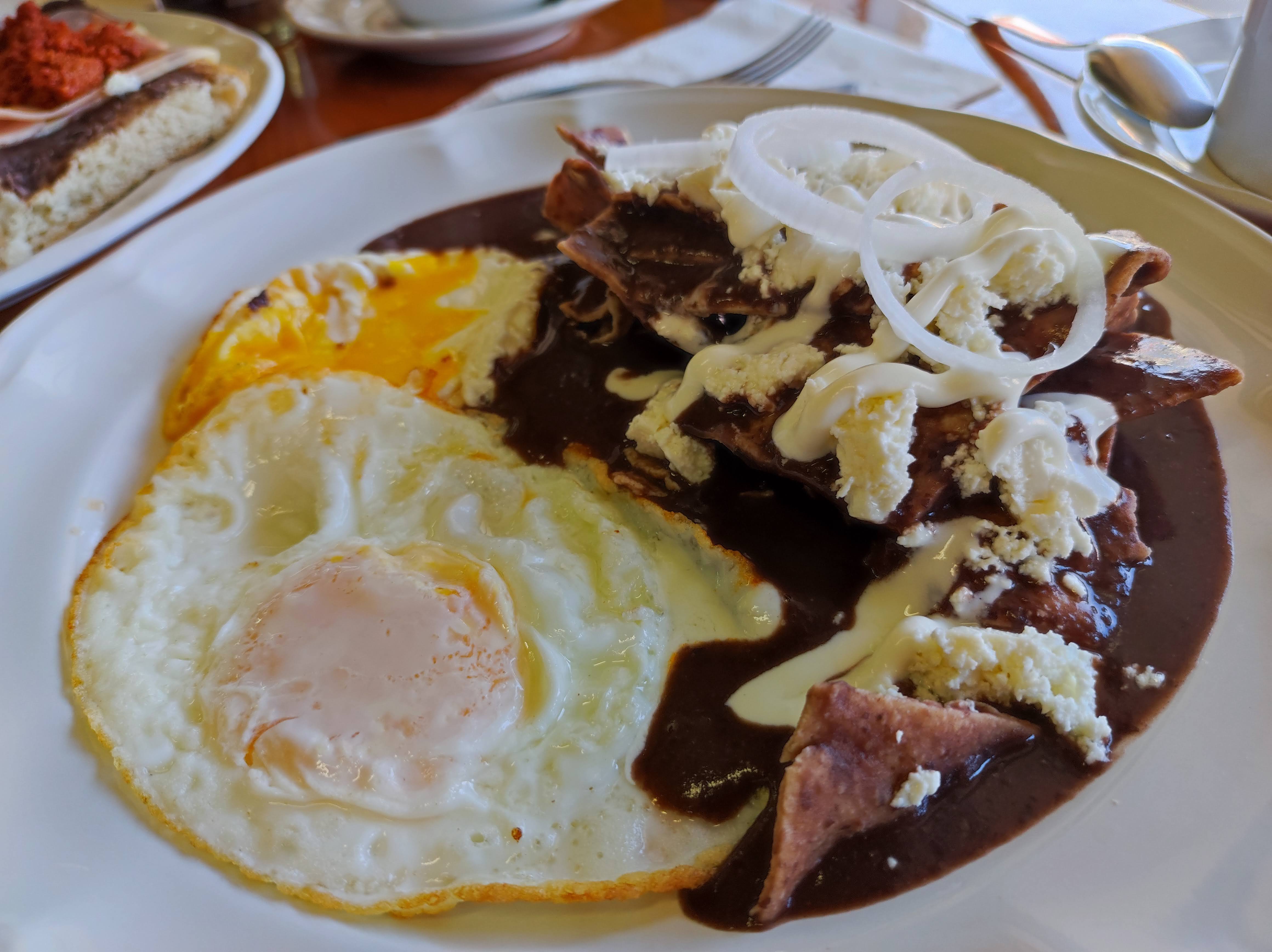 Leche y Miel image 4