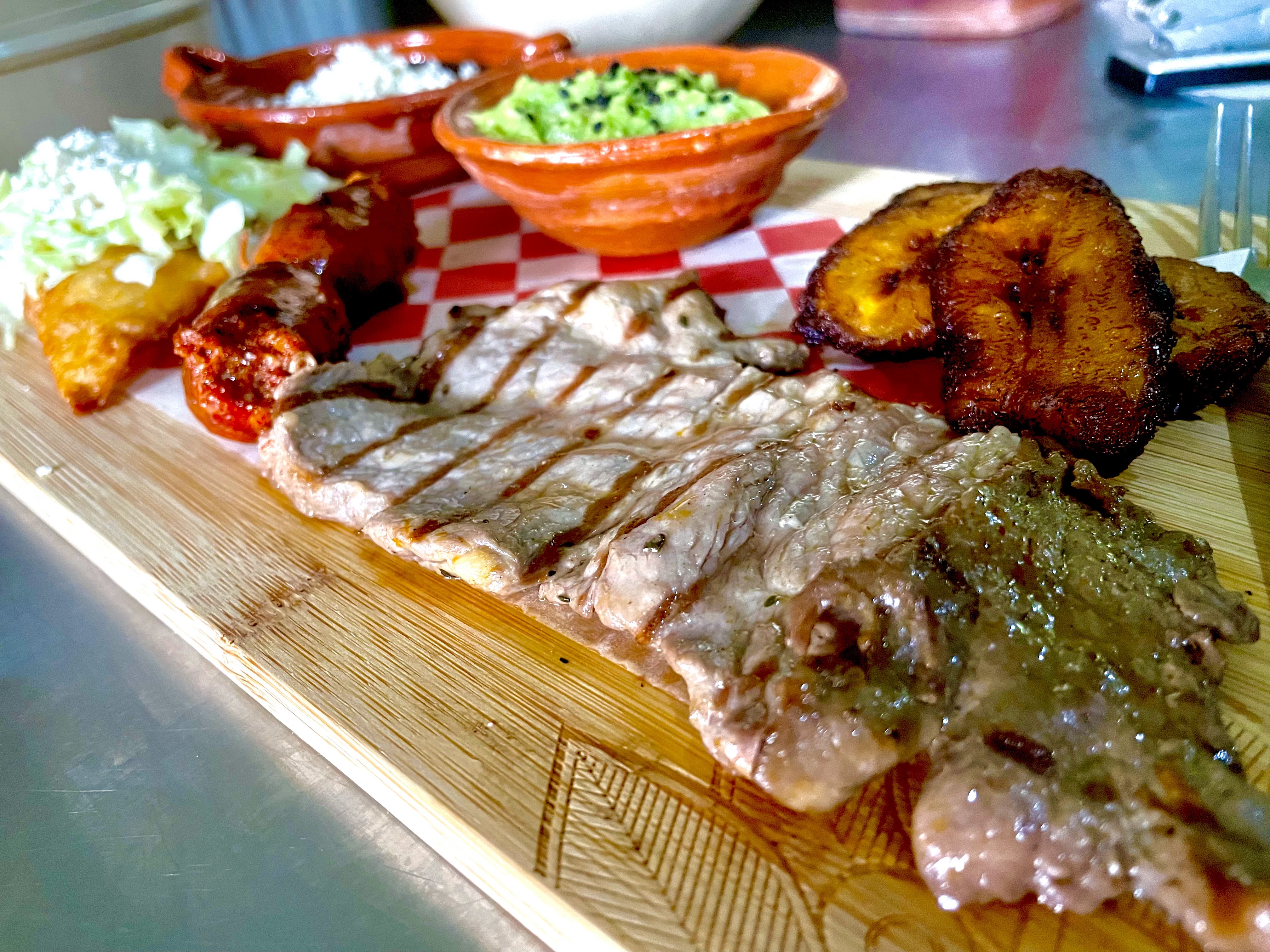 Raíces Restaurante/Tacos/Carnitas/Parrilladas image 3