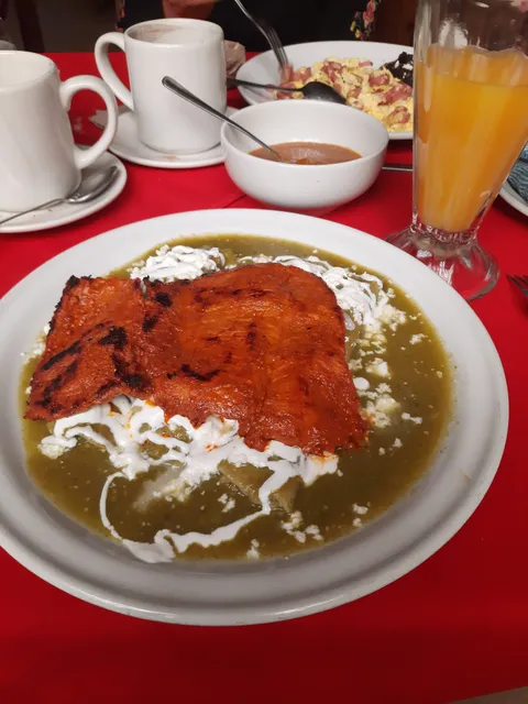 Restaurant "Pasion Adobes" image 4