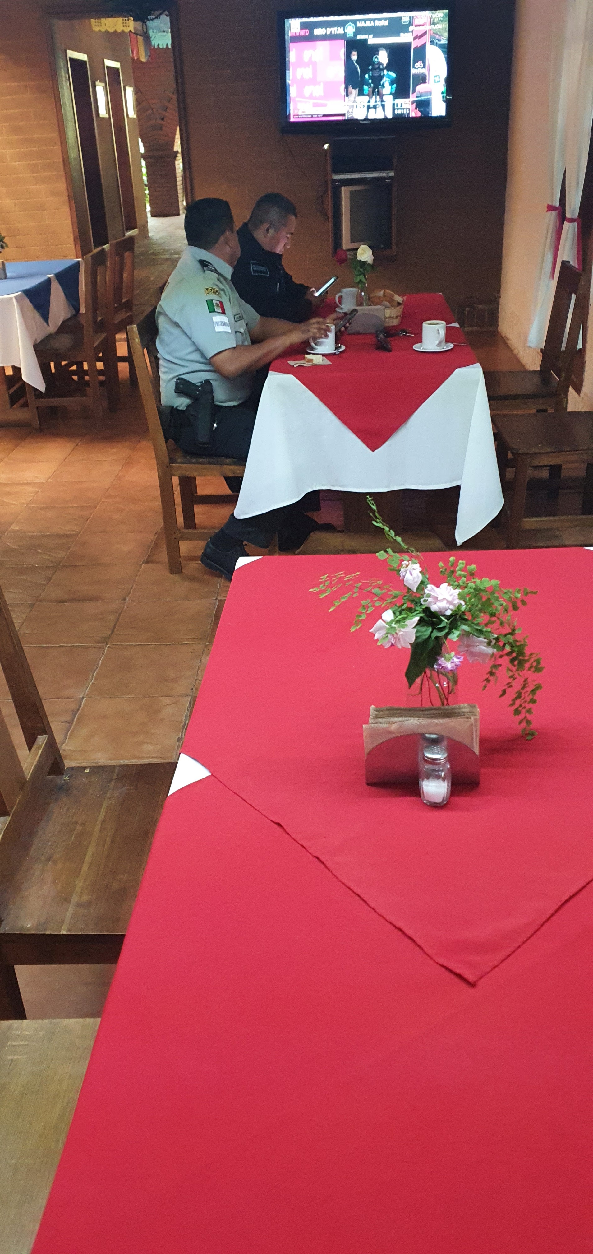 Restaurant "Pasion Adobes" image 10