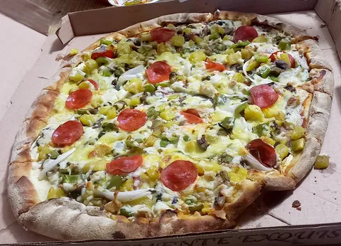PIZZERIA LOS TRILLISOS image 1