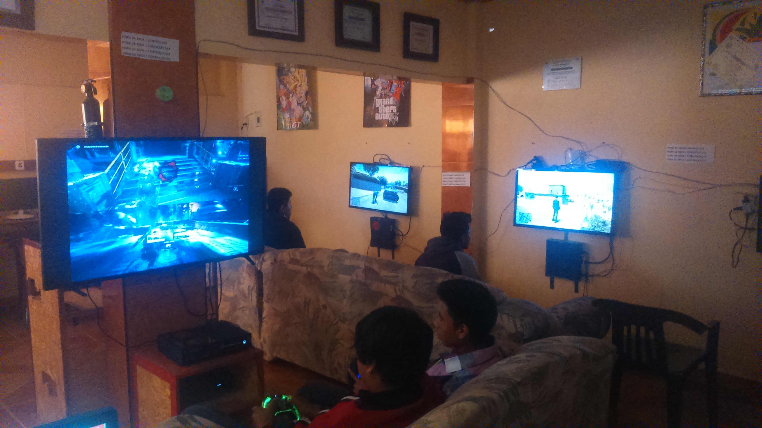 CAFE INTERNET "FIRE OF BURGERS image 5