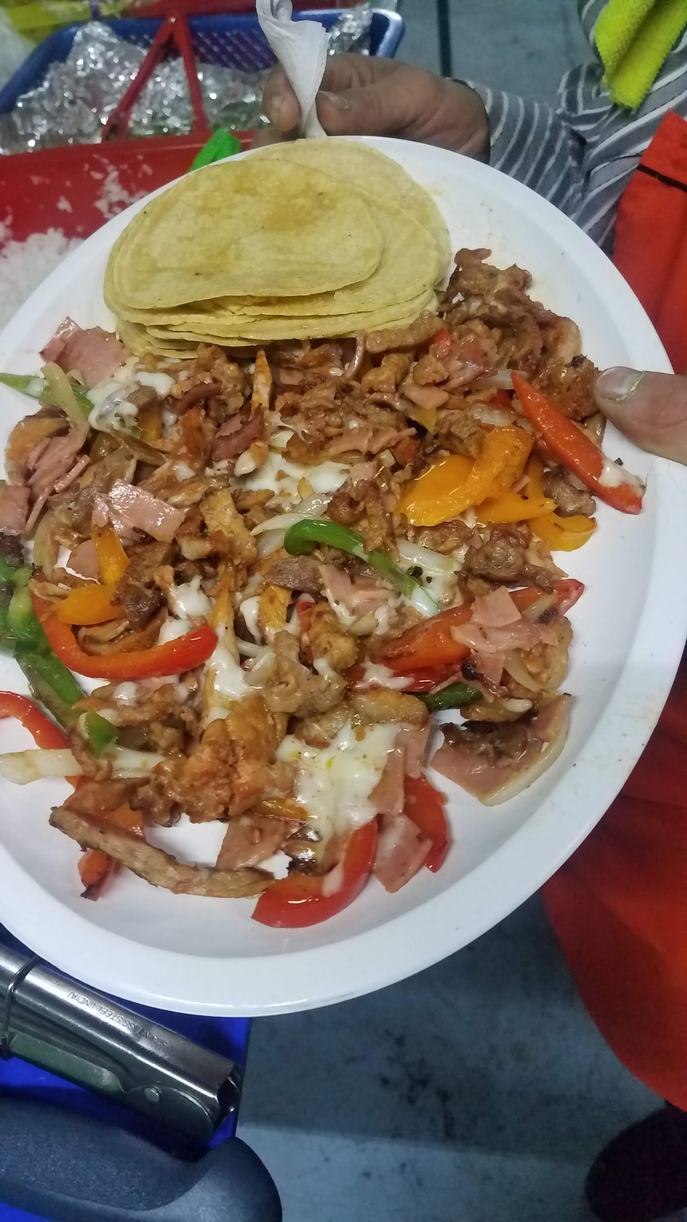 Taqueria Taco'n Madre image 4